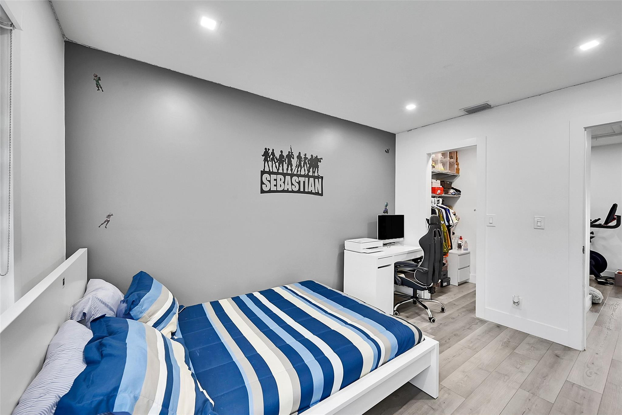 9962 Royal Palm Blvd 9962