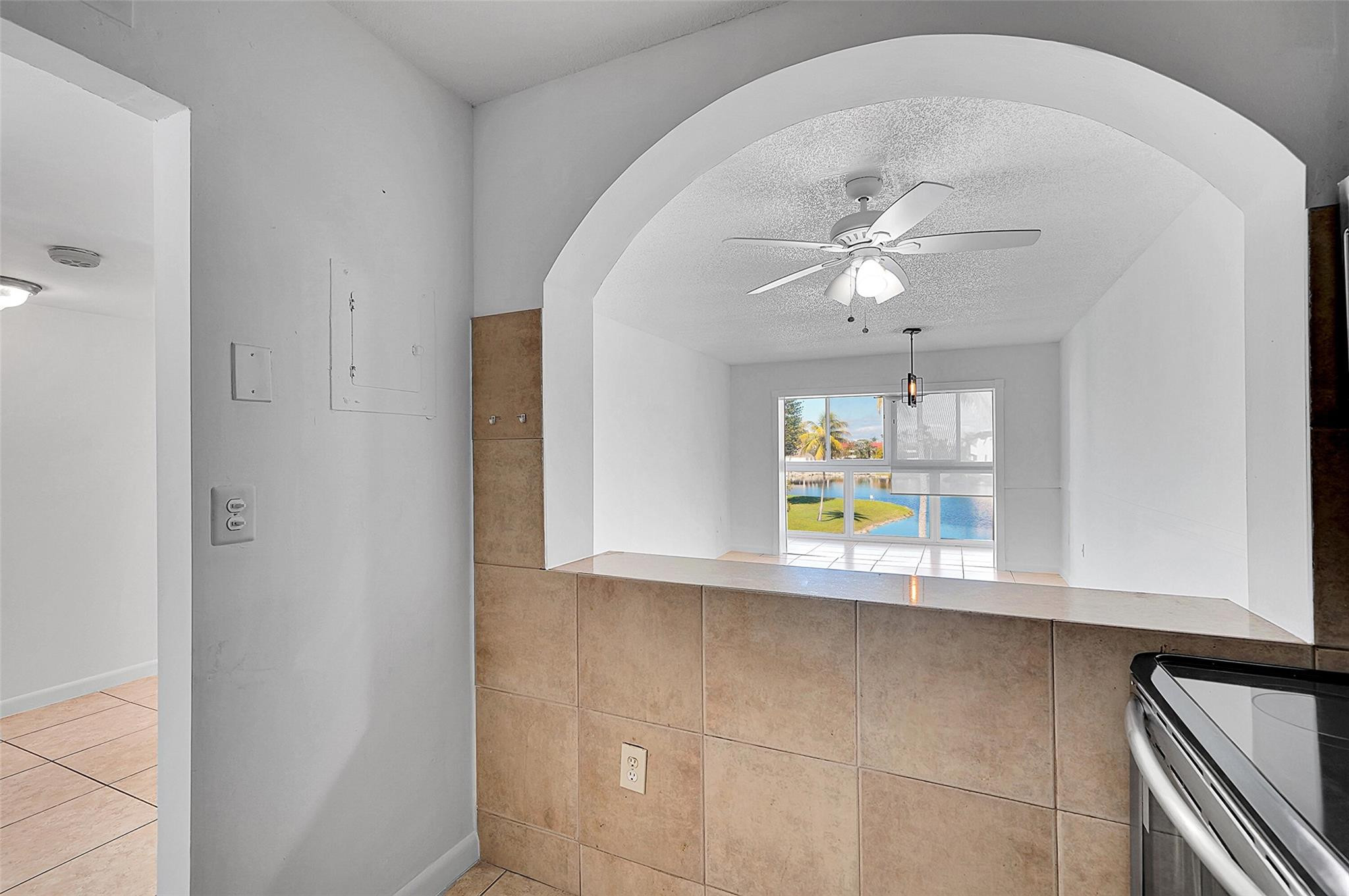 2851 E Sunrise Lakes Dr 307