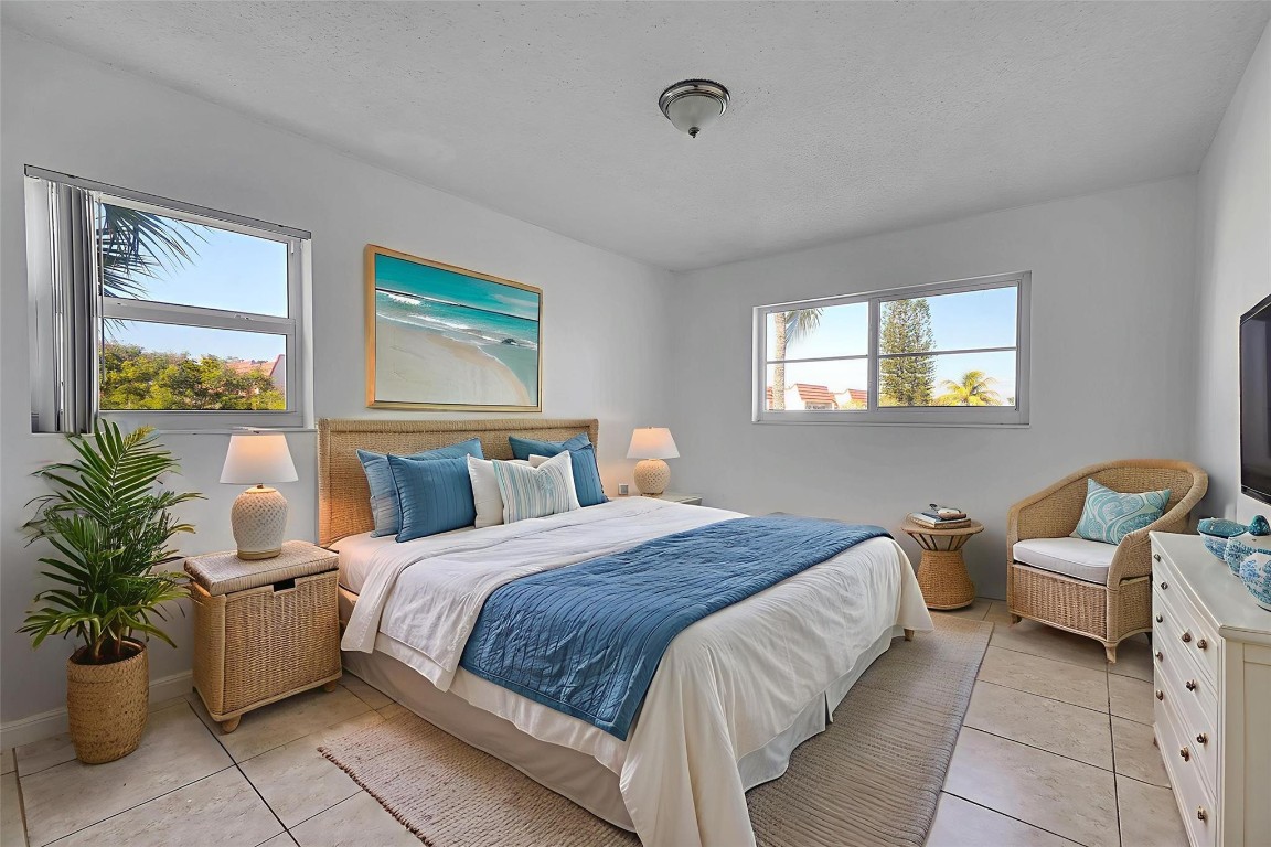 2851 E Sunrise Lakes Dr 307