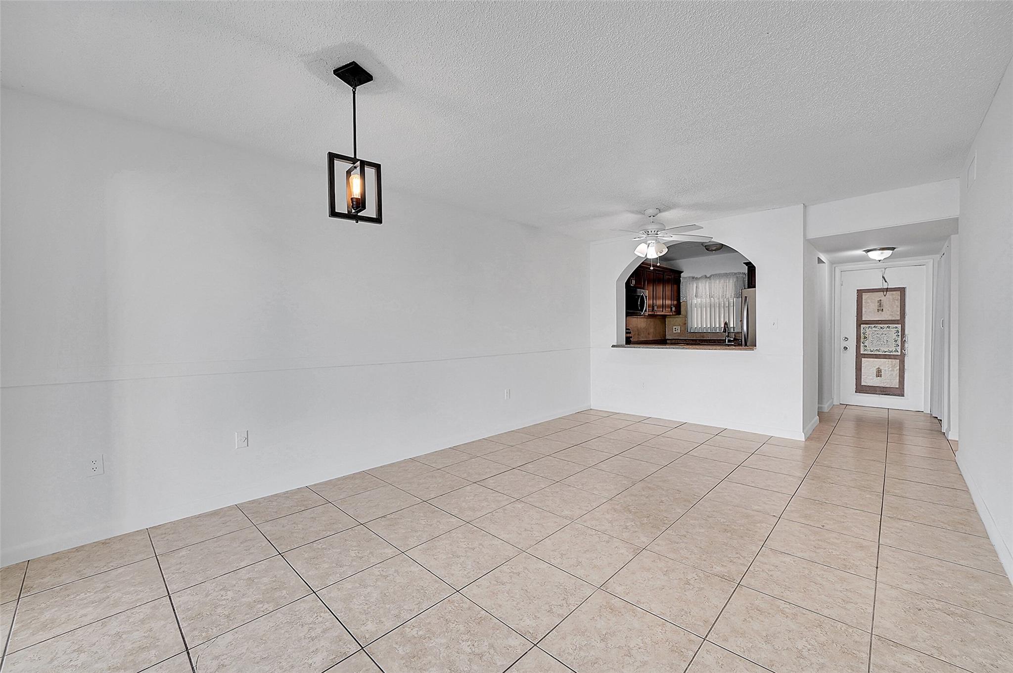 2851 E Sunrise Lakes Dr 307