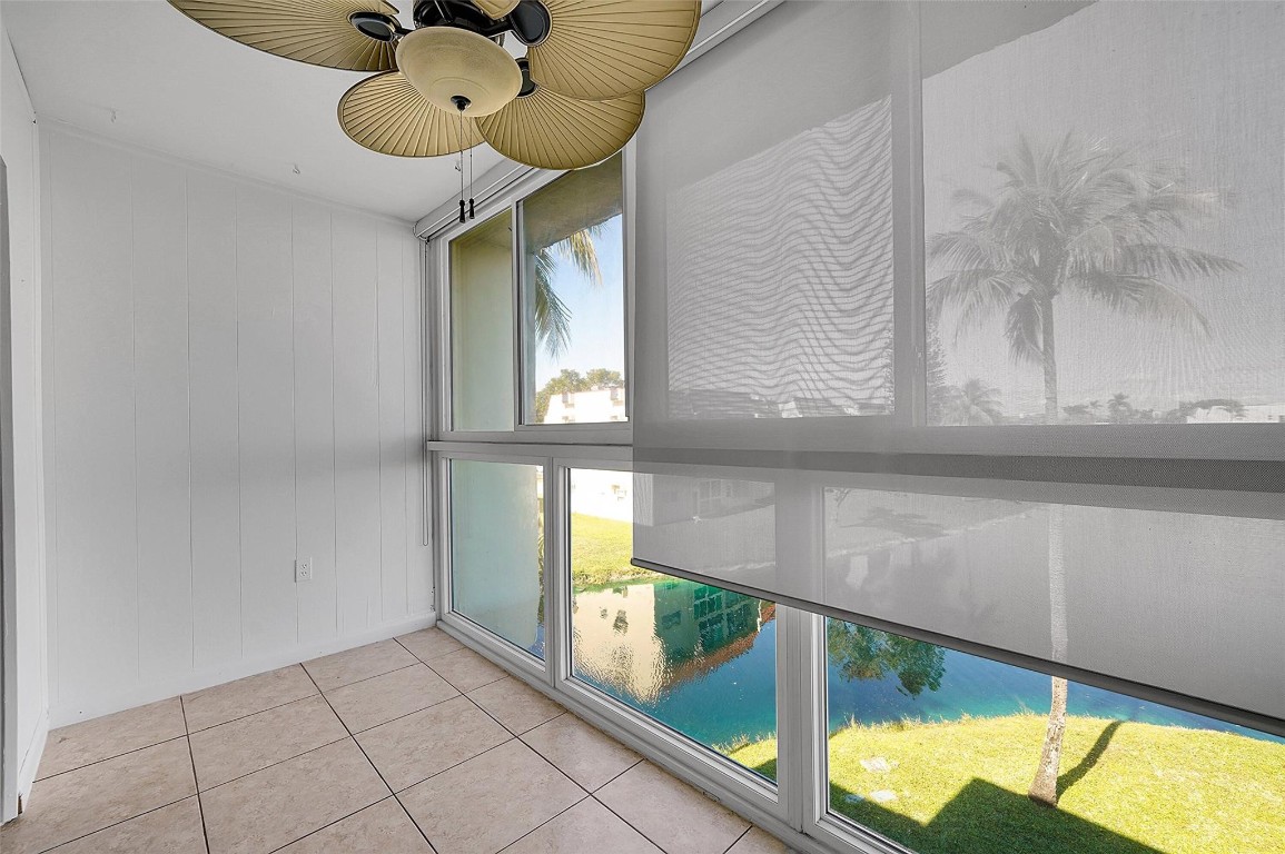 2851 E Sunrise Lakes Dr 307