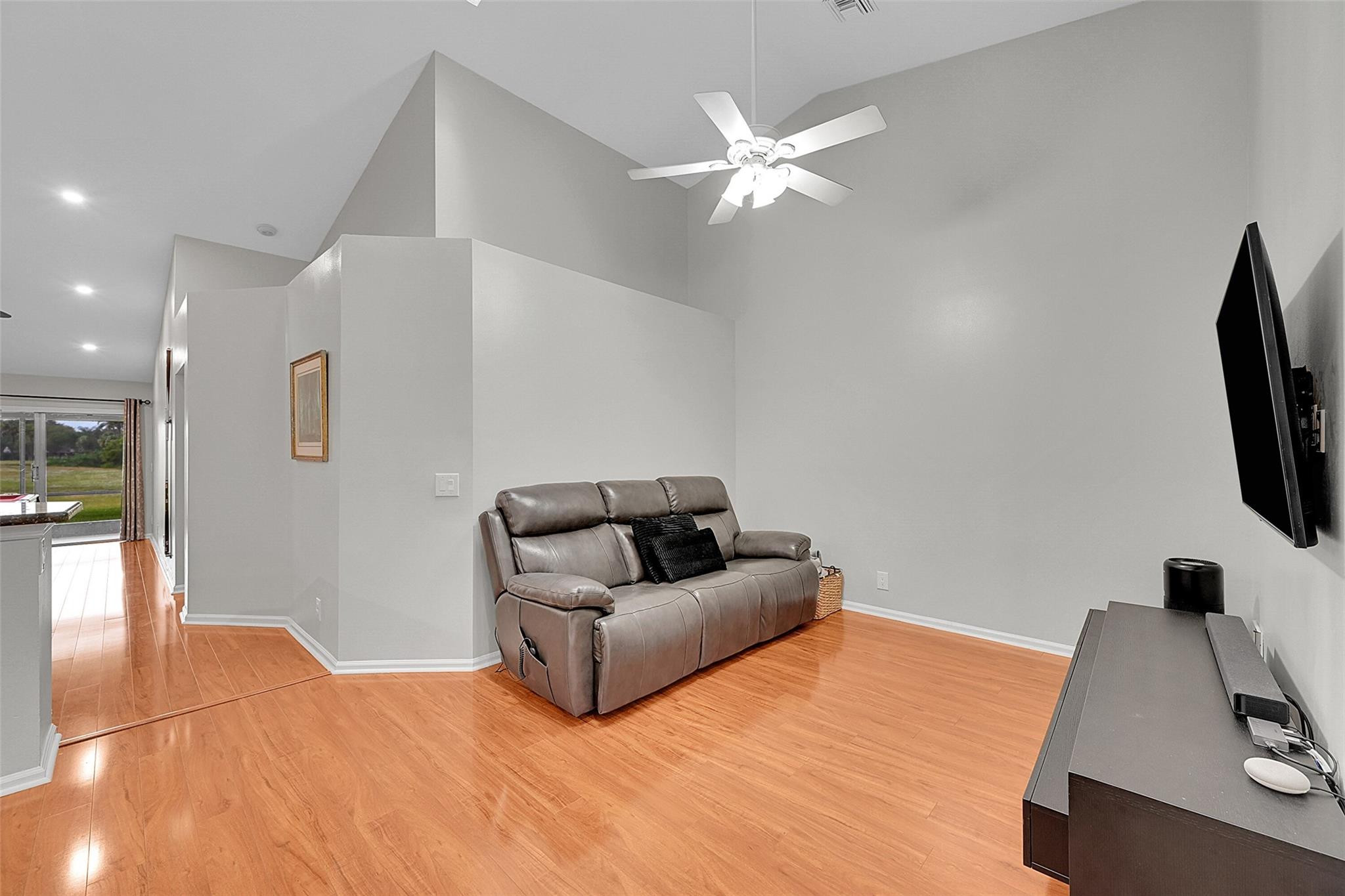 7428 S Pinewalk Dr S 18-4