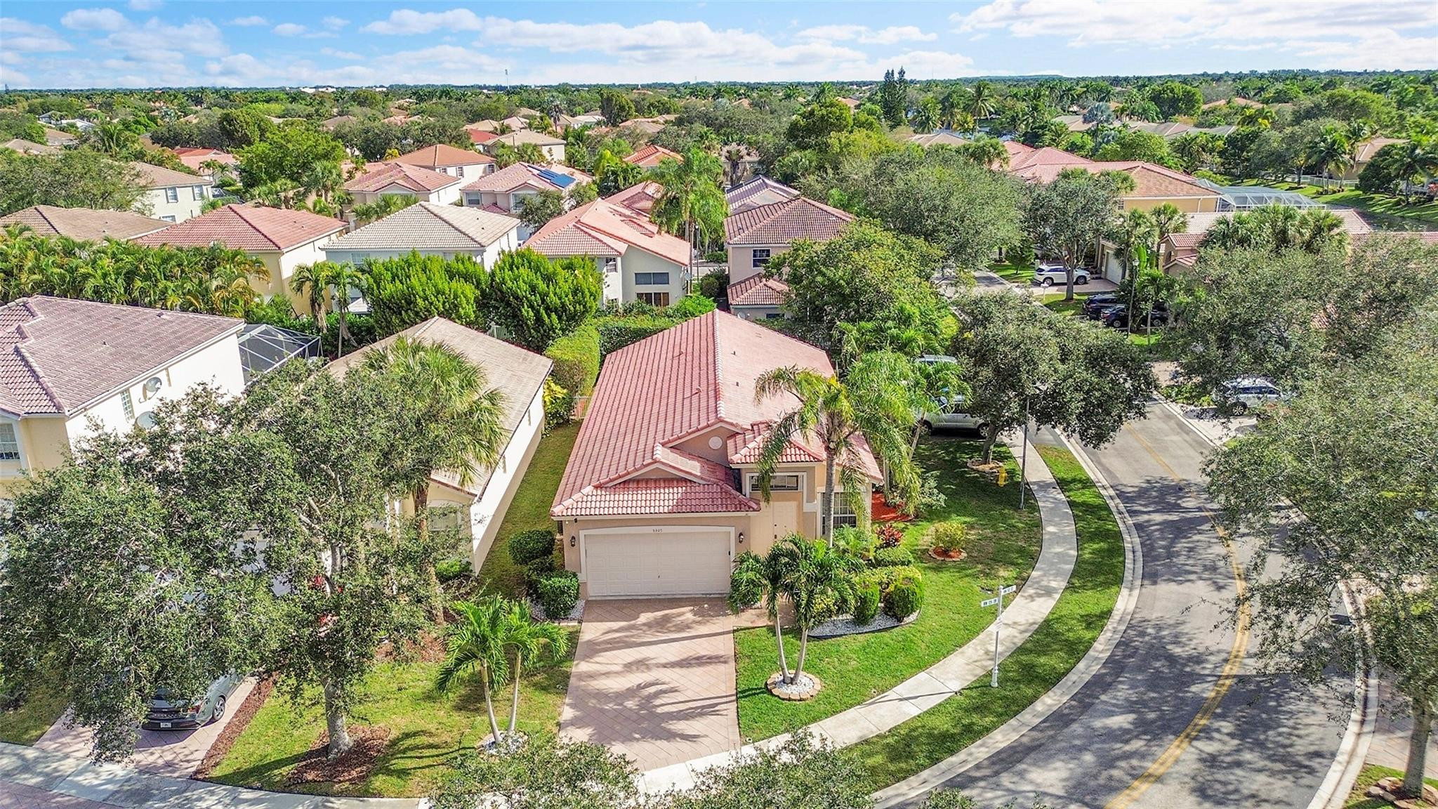 5305 NW 126th Dr