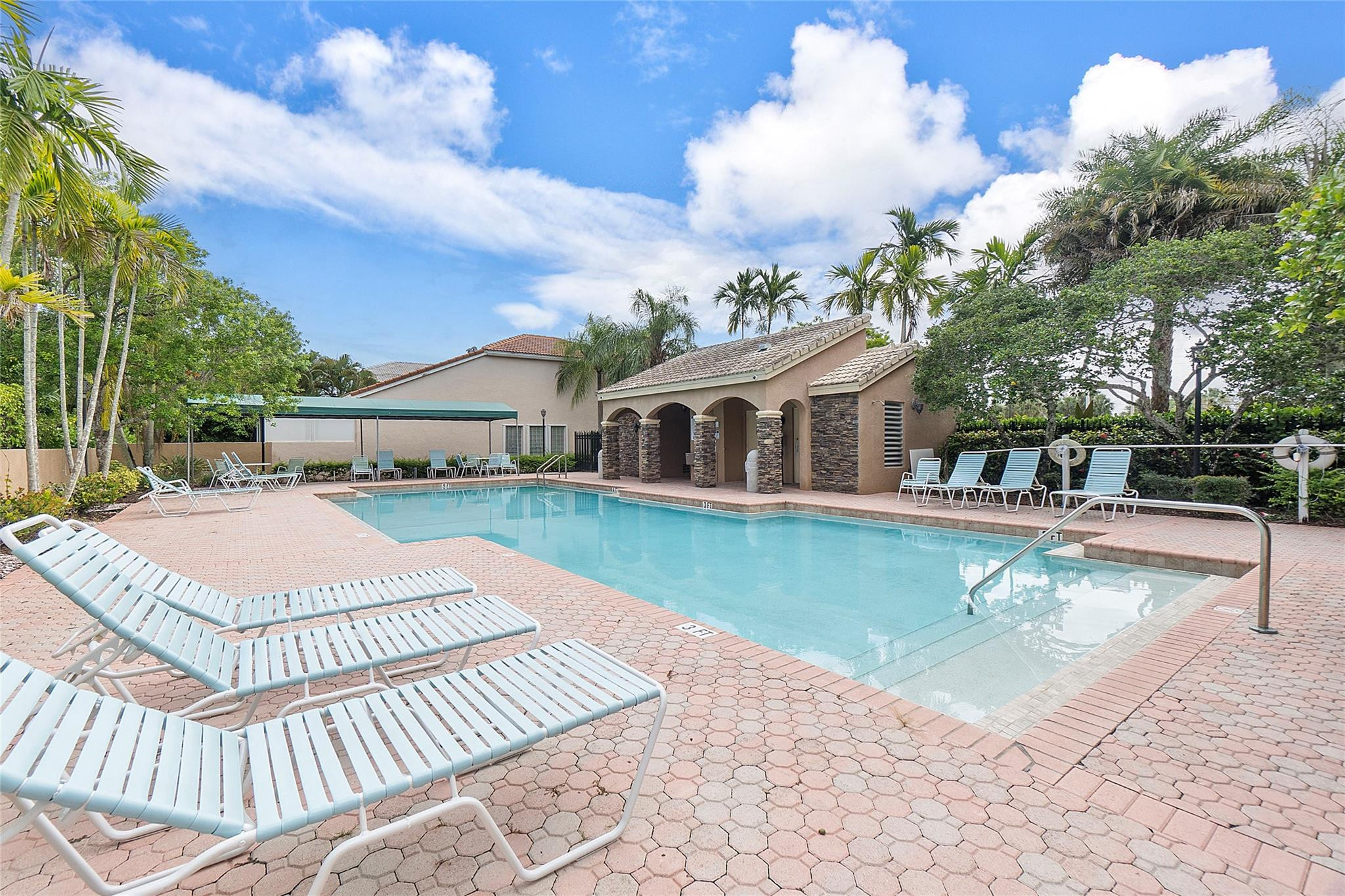 10650 NW 48th Street