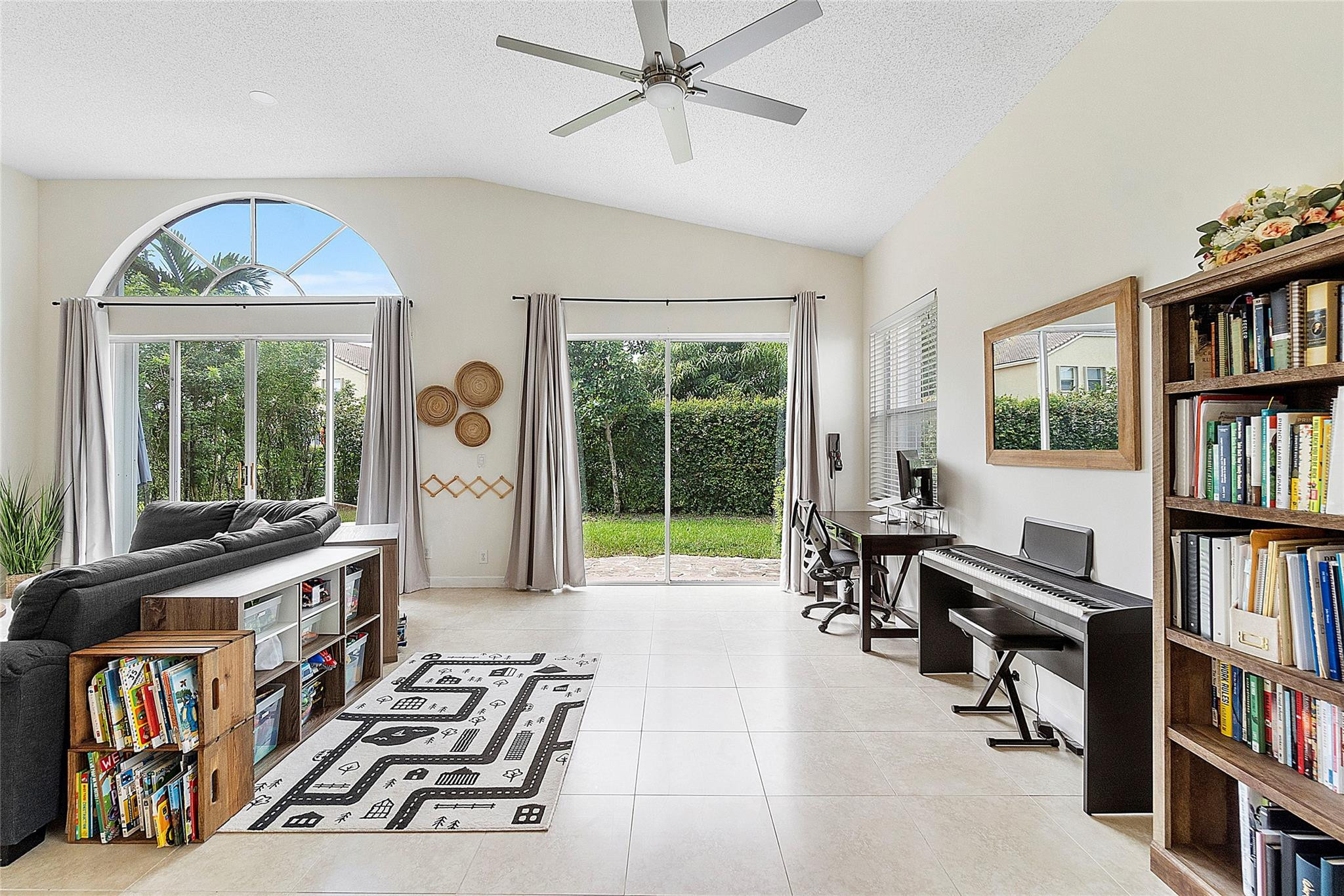 10650 NW 48th Street