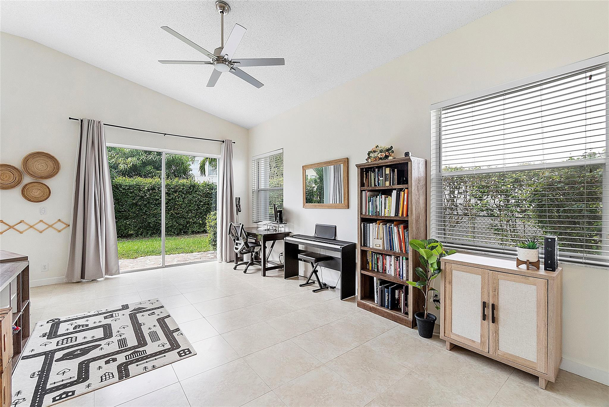10650 NW 48th Street