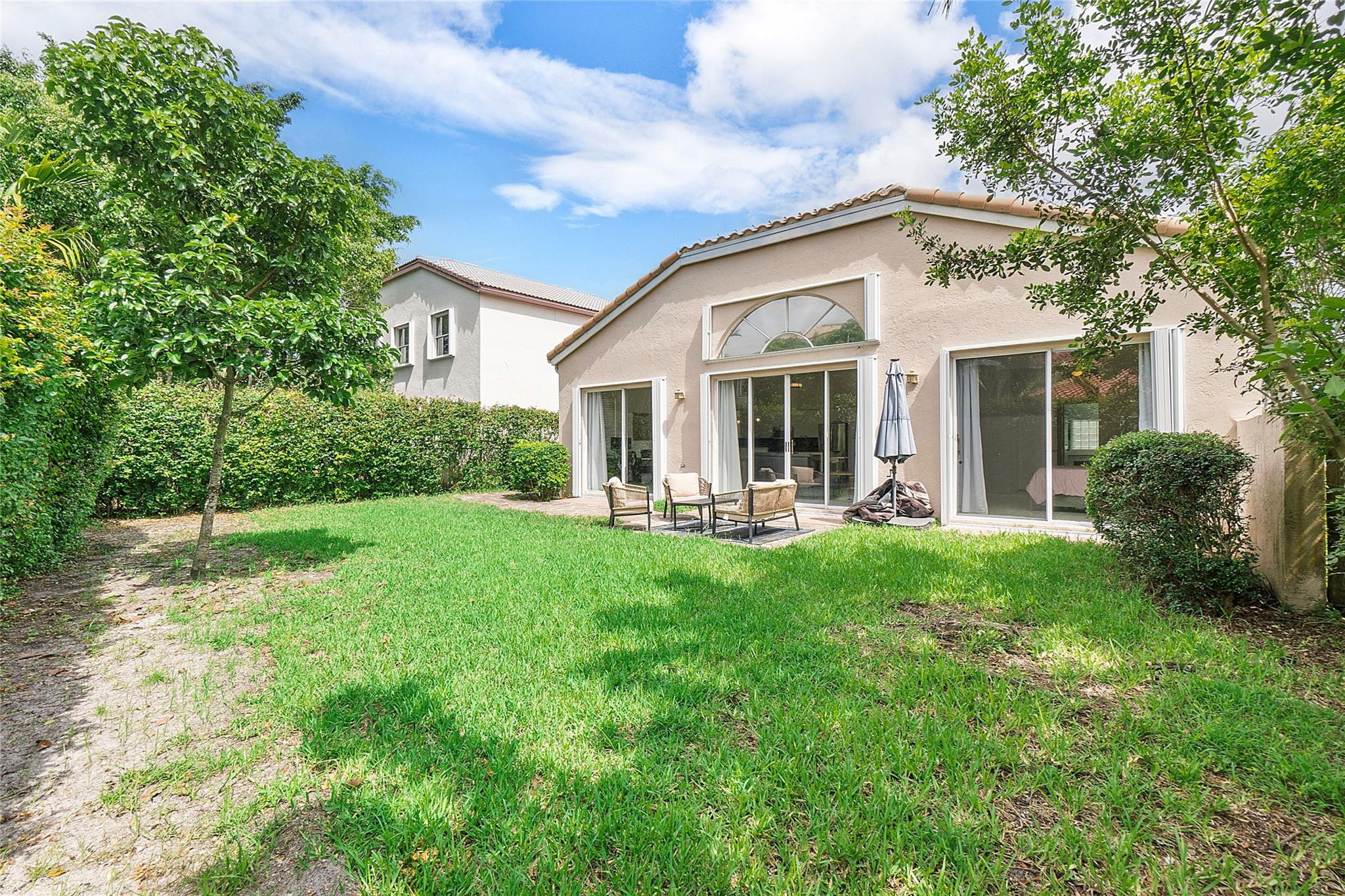 10650 NW 48th Street