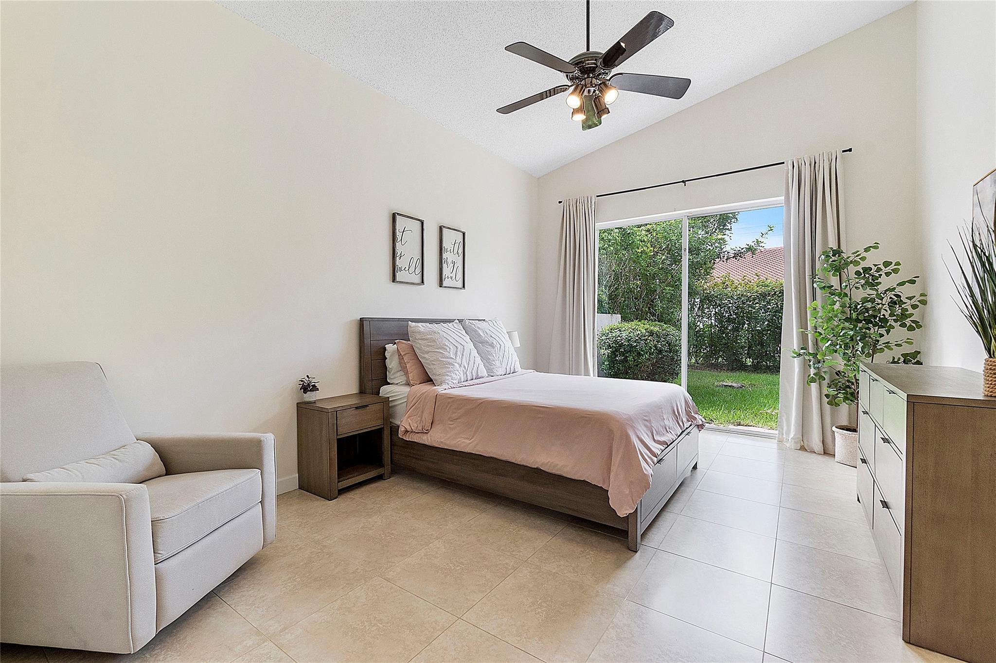 10650 NW 48th Street