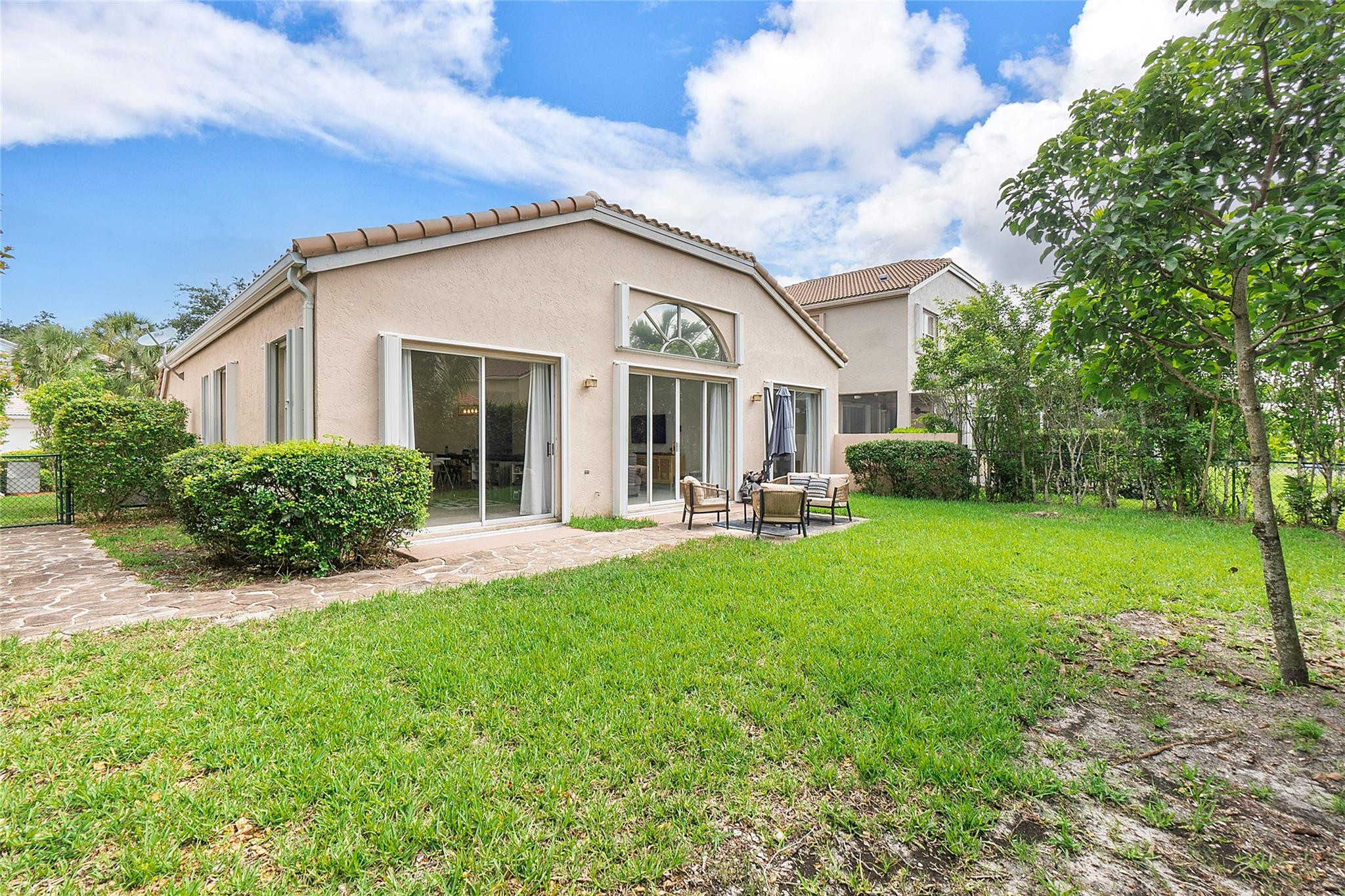 10650 NW 48th Street