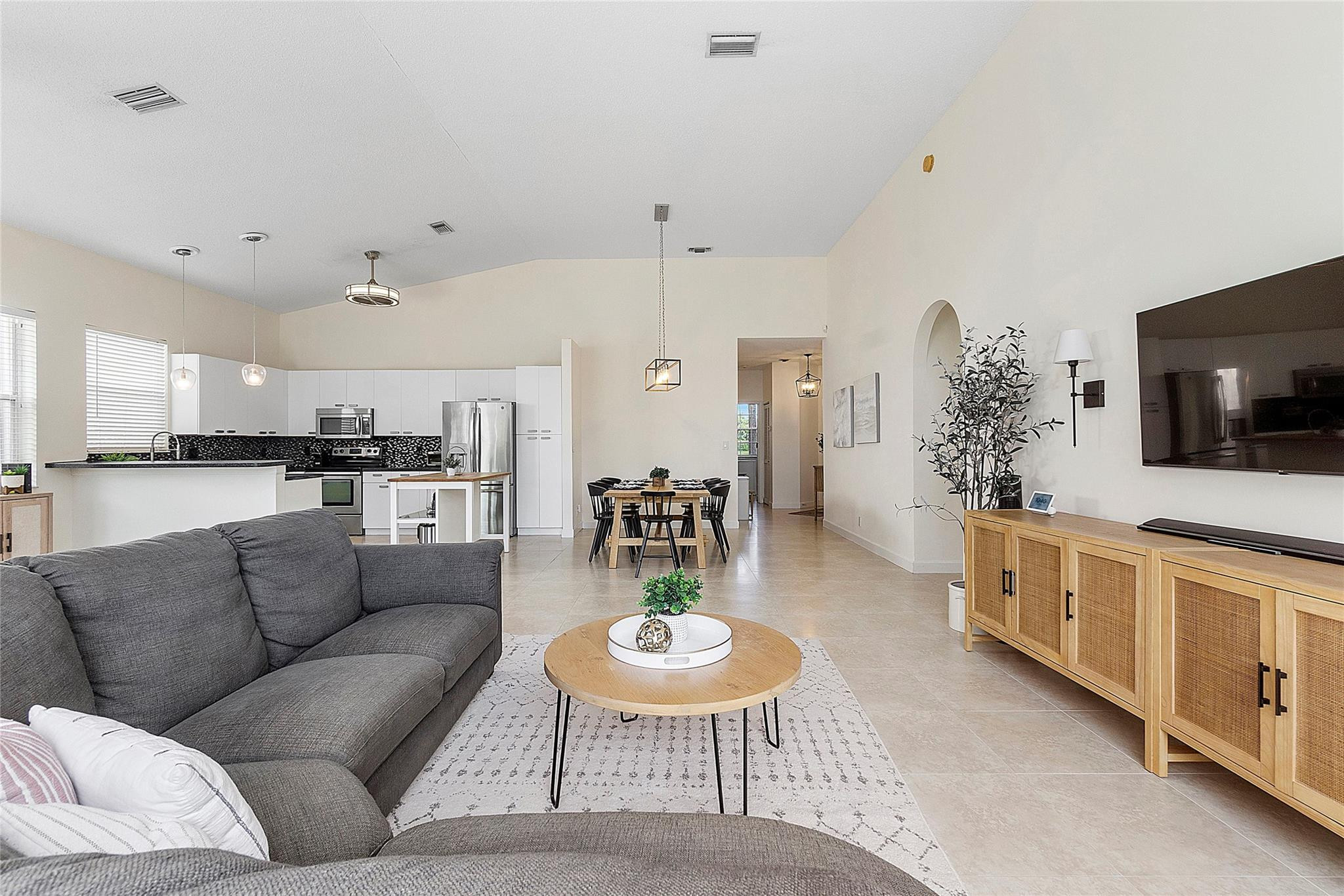 10650 NW 48th Street