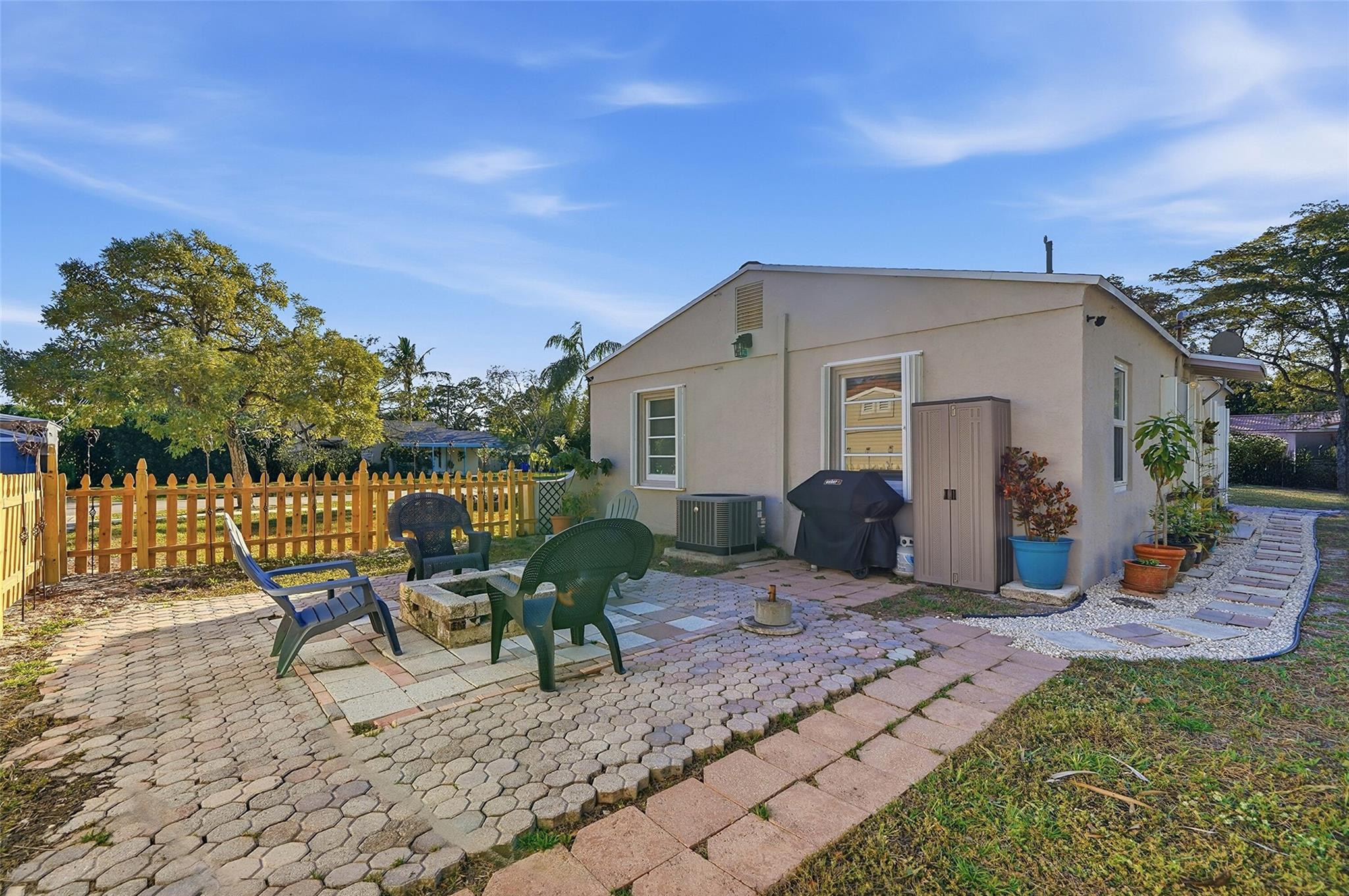 937 SW 18th Street