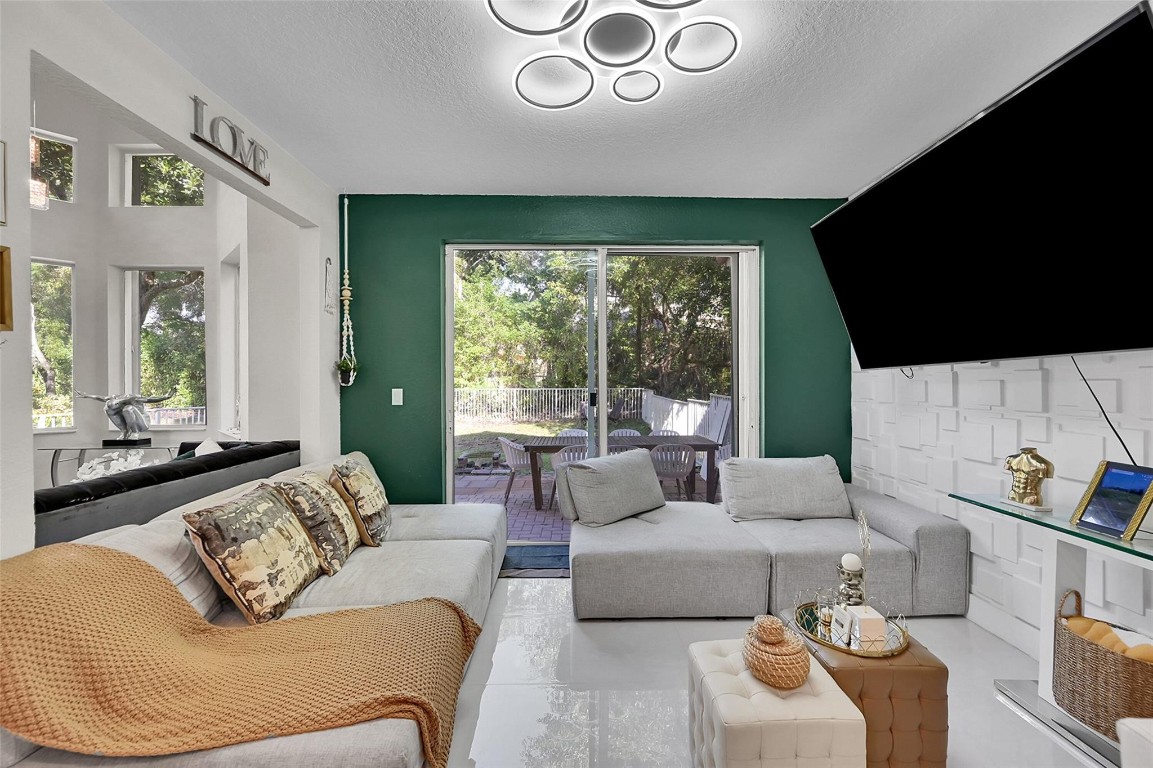 5691 NW 125th Avenue, Coral Springs