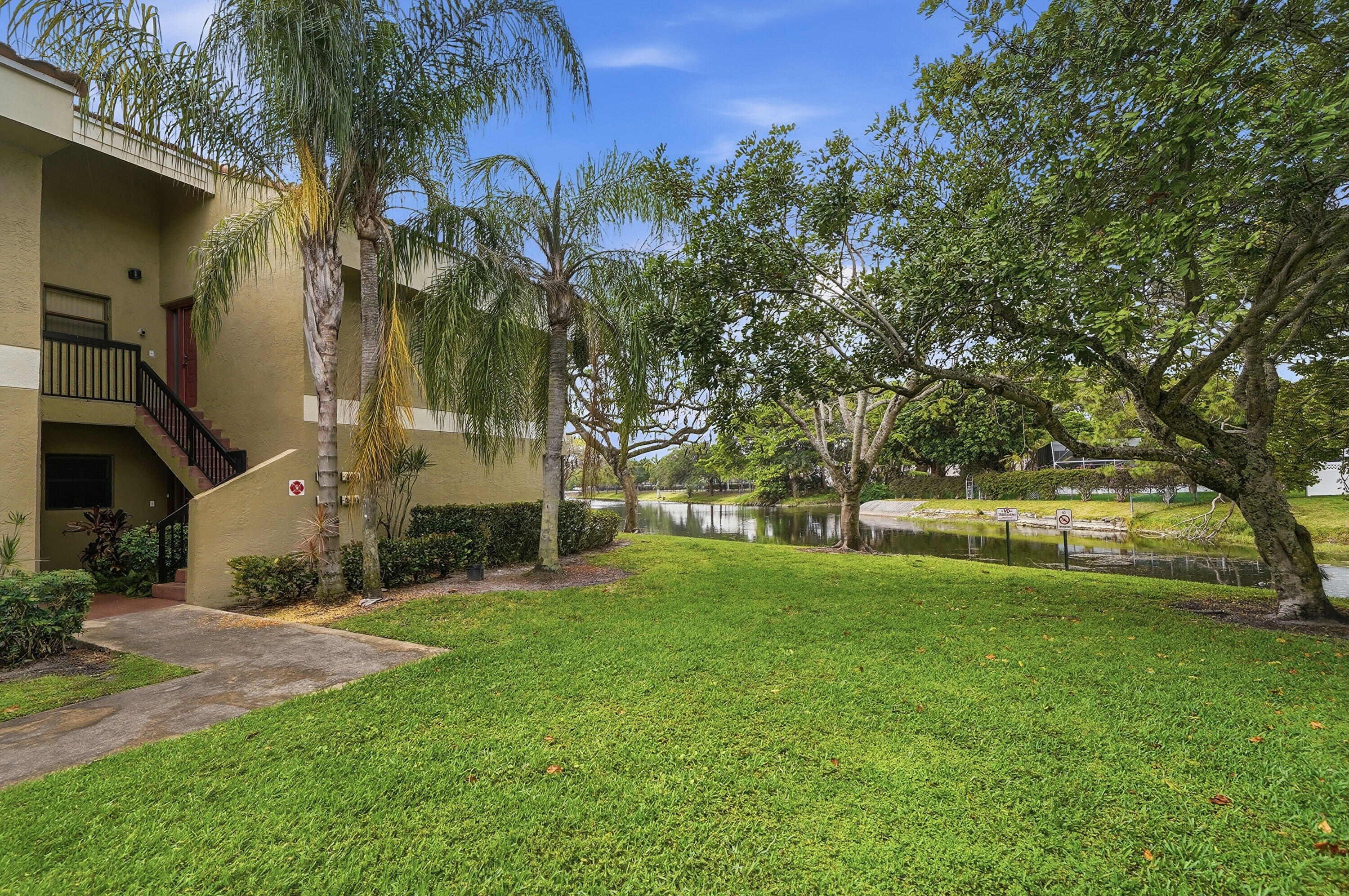 2486 NW 49th Terrace 762