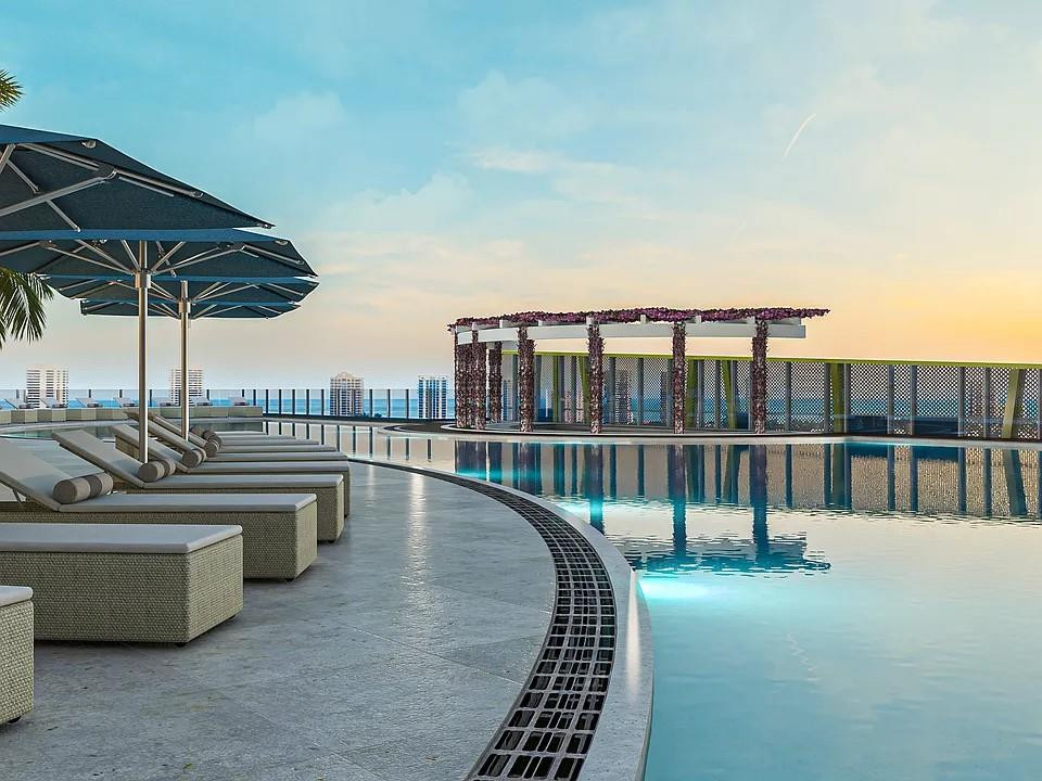 220 Lake Shore Drive 802