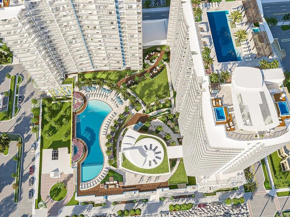 220 Lake Shore Drive 802