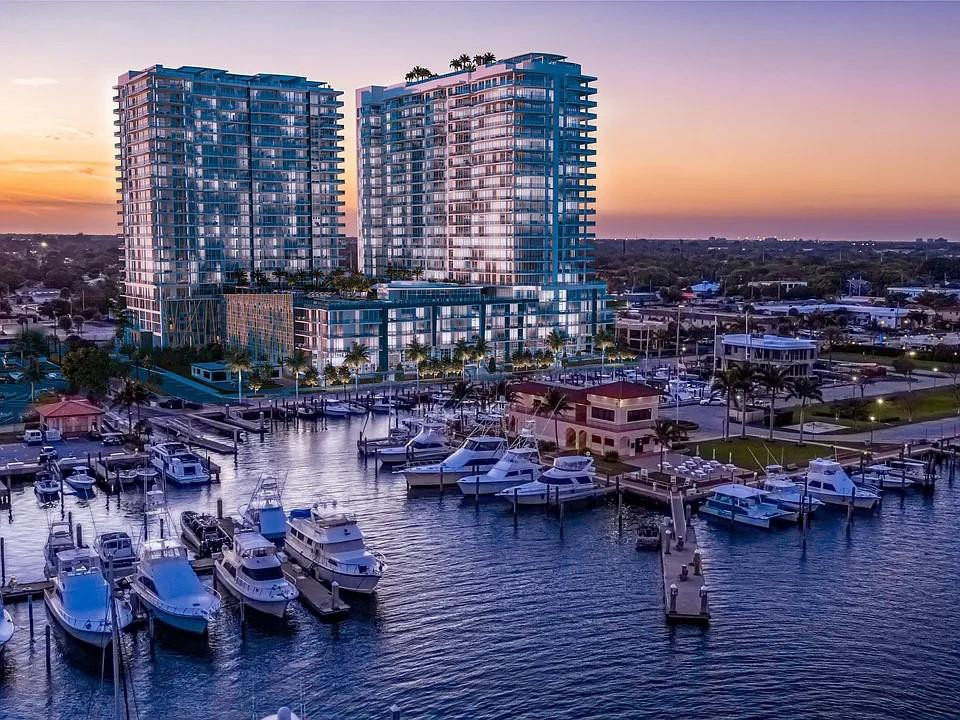 220 Lake Shore Drive 802