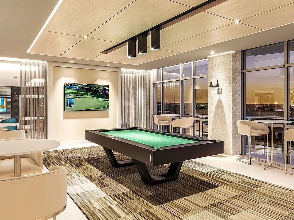 220 Lake Shore Drive 802