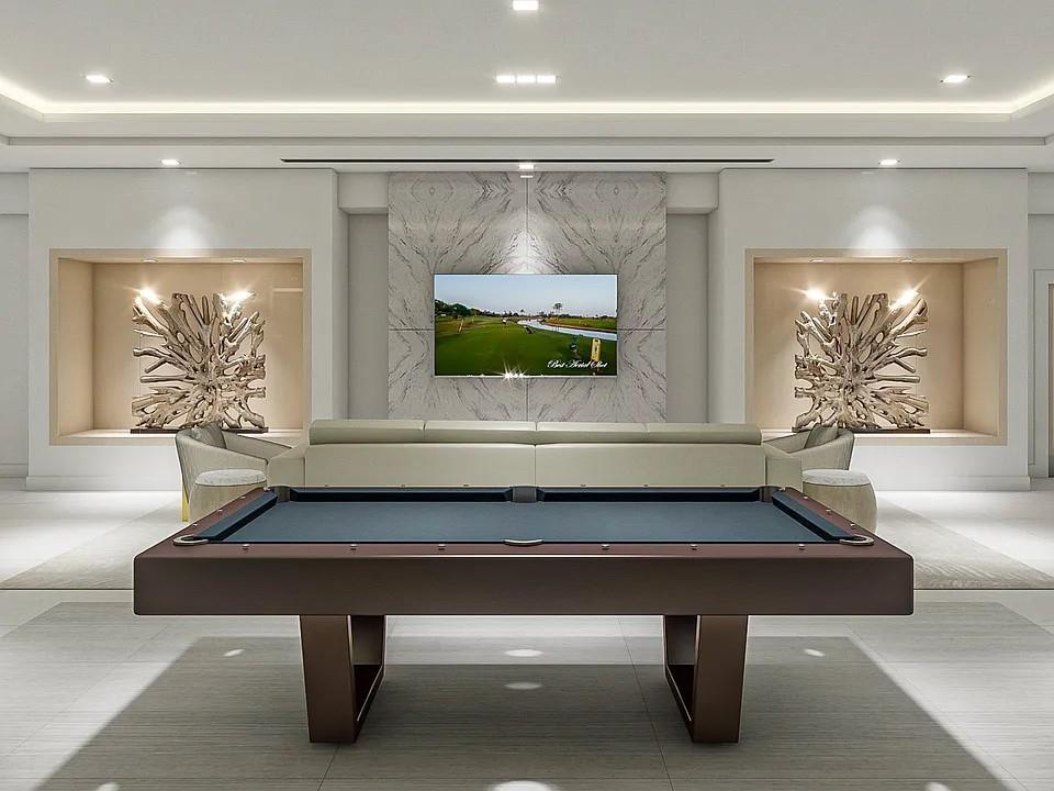 220 Lake Shore Drive 802