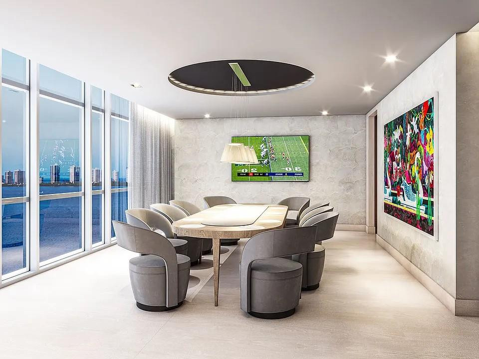 220 Lake Shore Drive 802