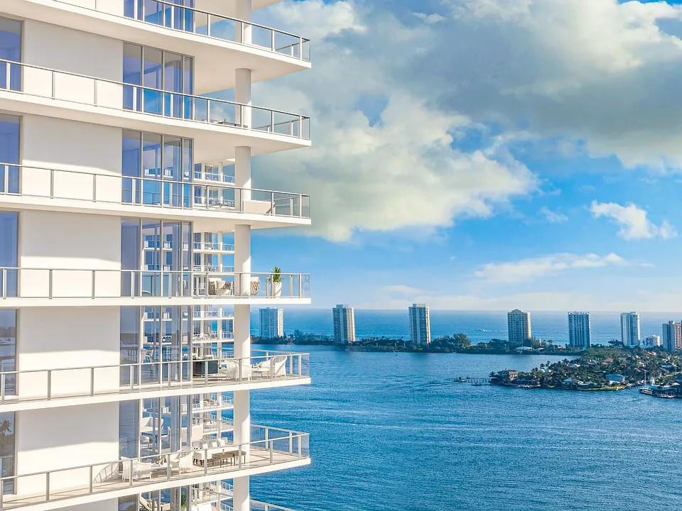 220 Lake Shore Drive 802