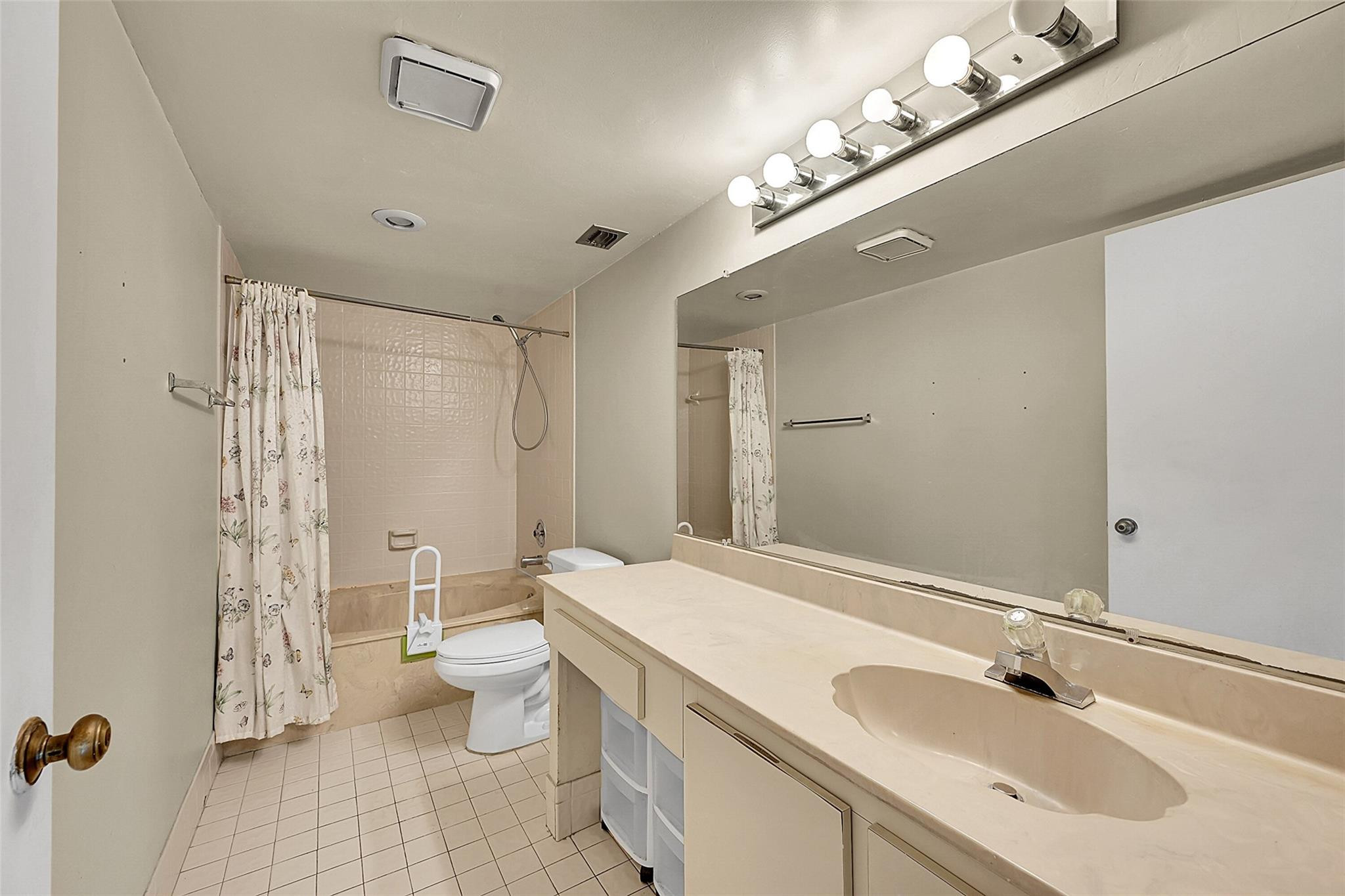 2206 S Cypress Bend Drive 102