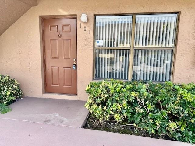 10006 Winding Lake Road 101