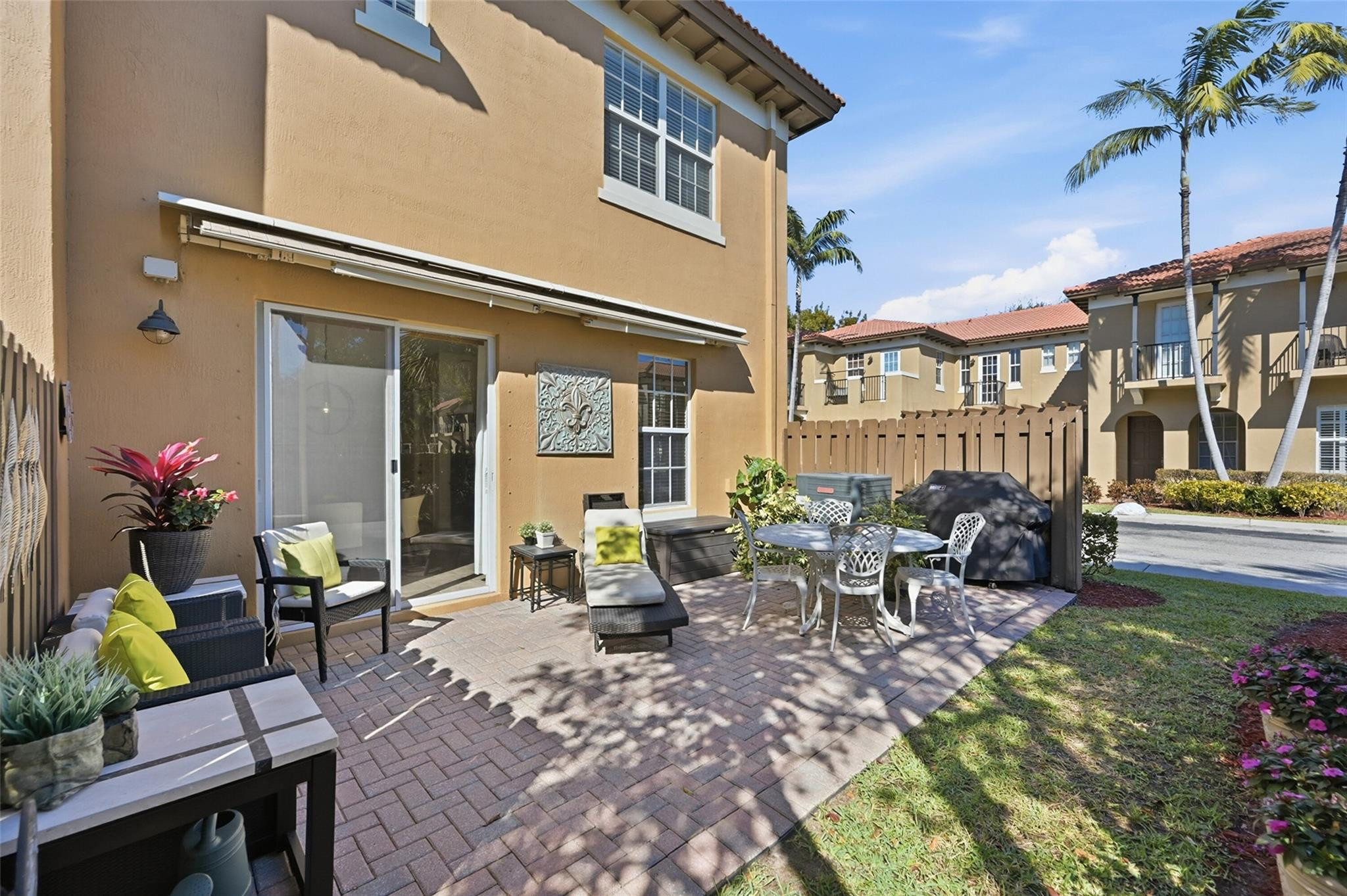 6982 Julia Gardens Drive