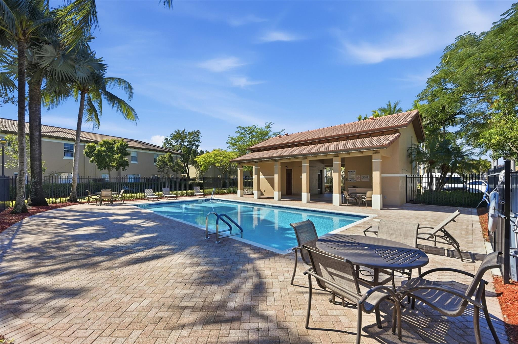 6982 Julia Gardens Drive