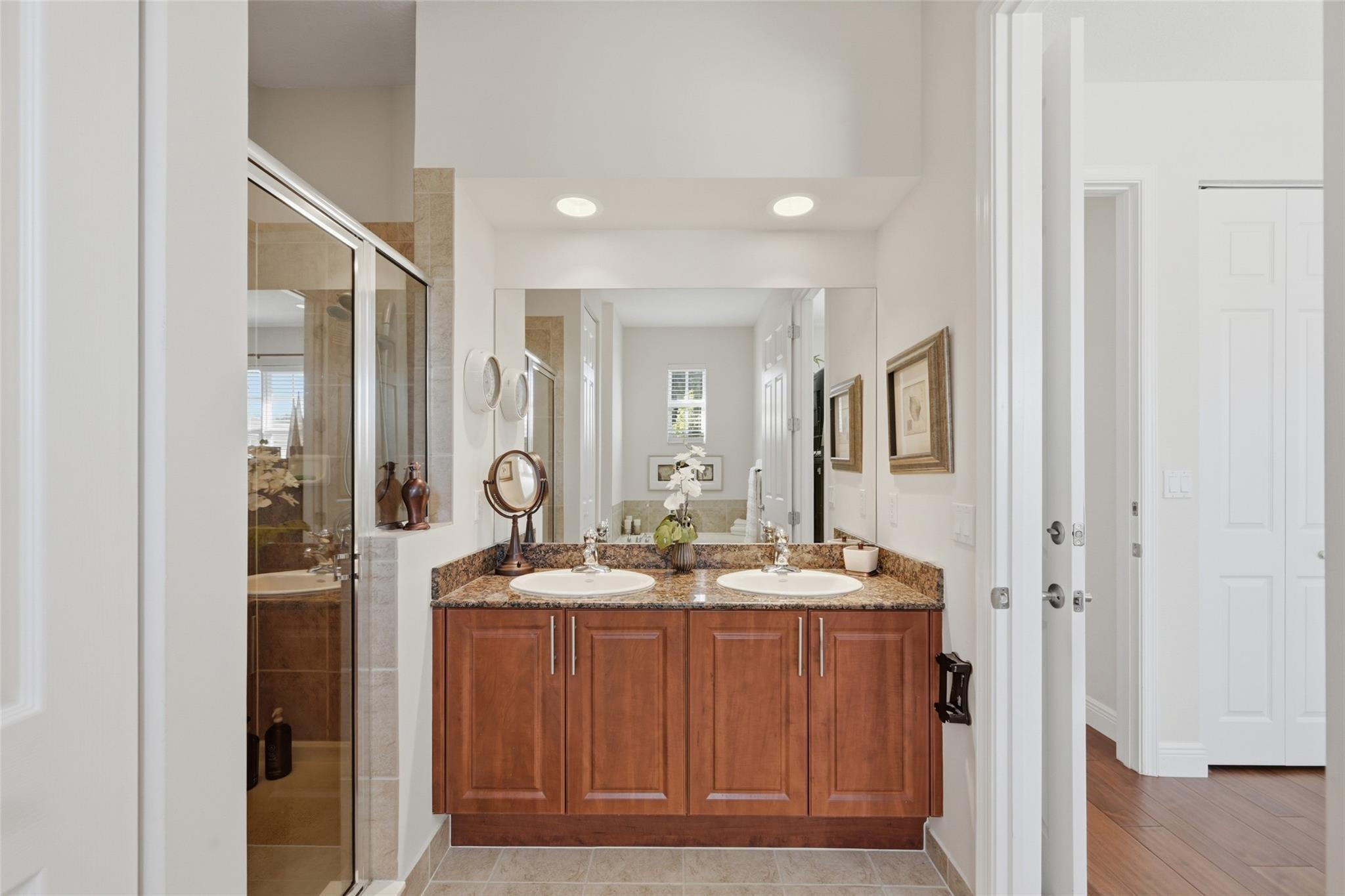 6982 Julia Gardens Drive