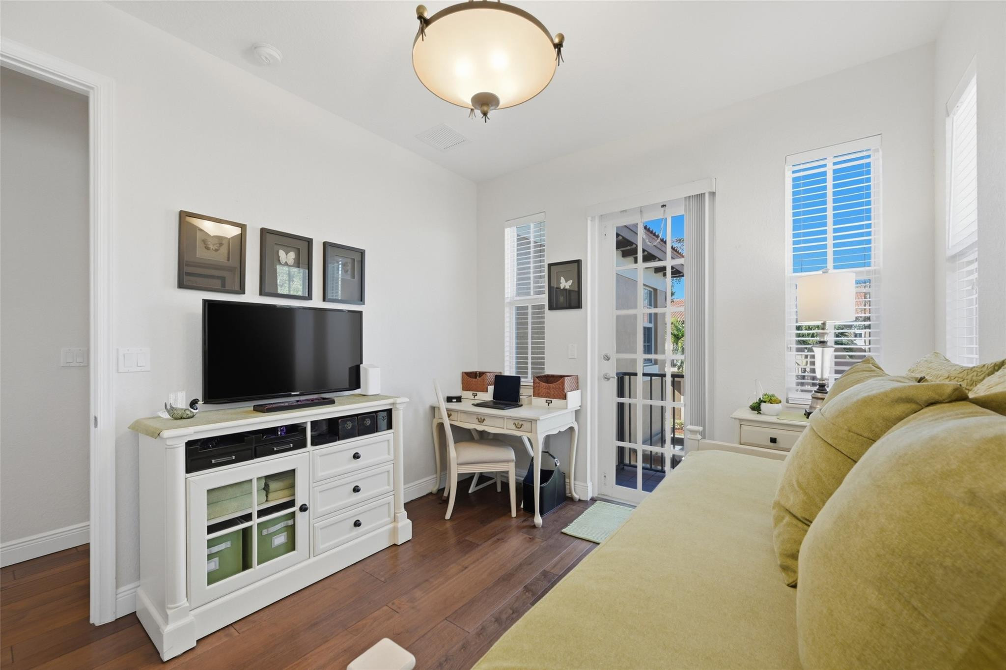 6982 Julia Gardens Drive