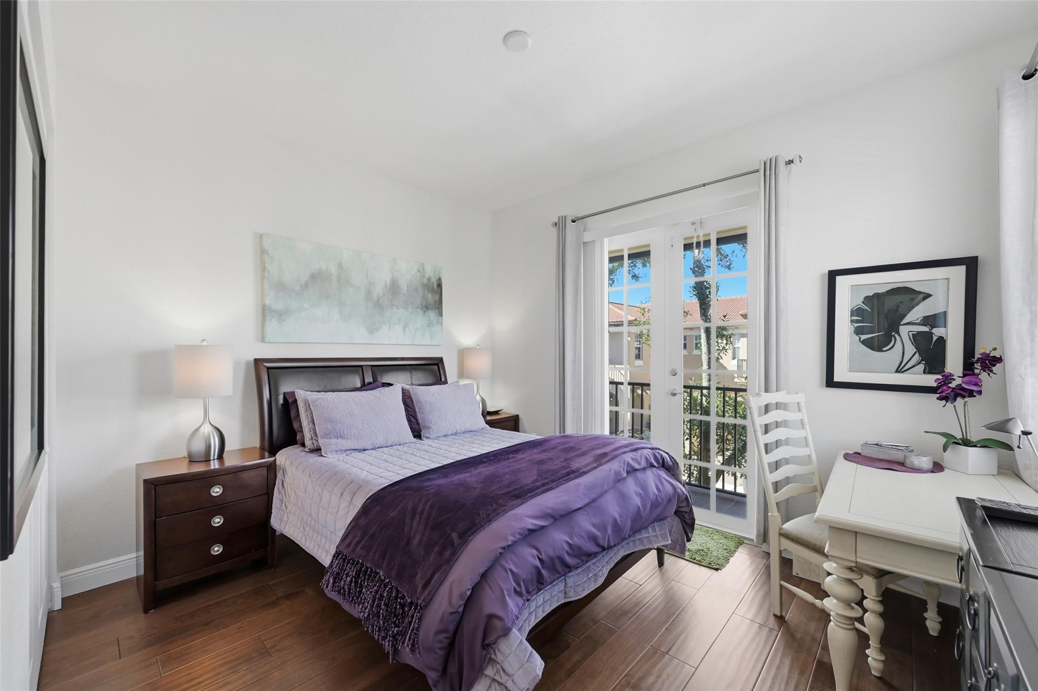 6982 Julia Gardens Drive