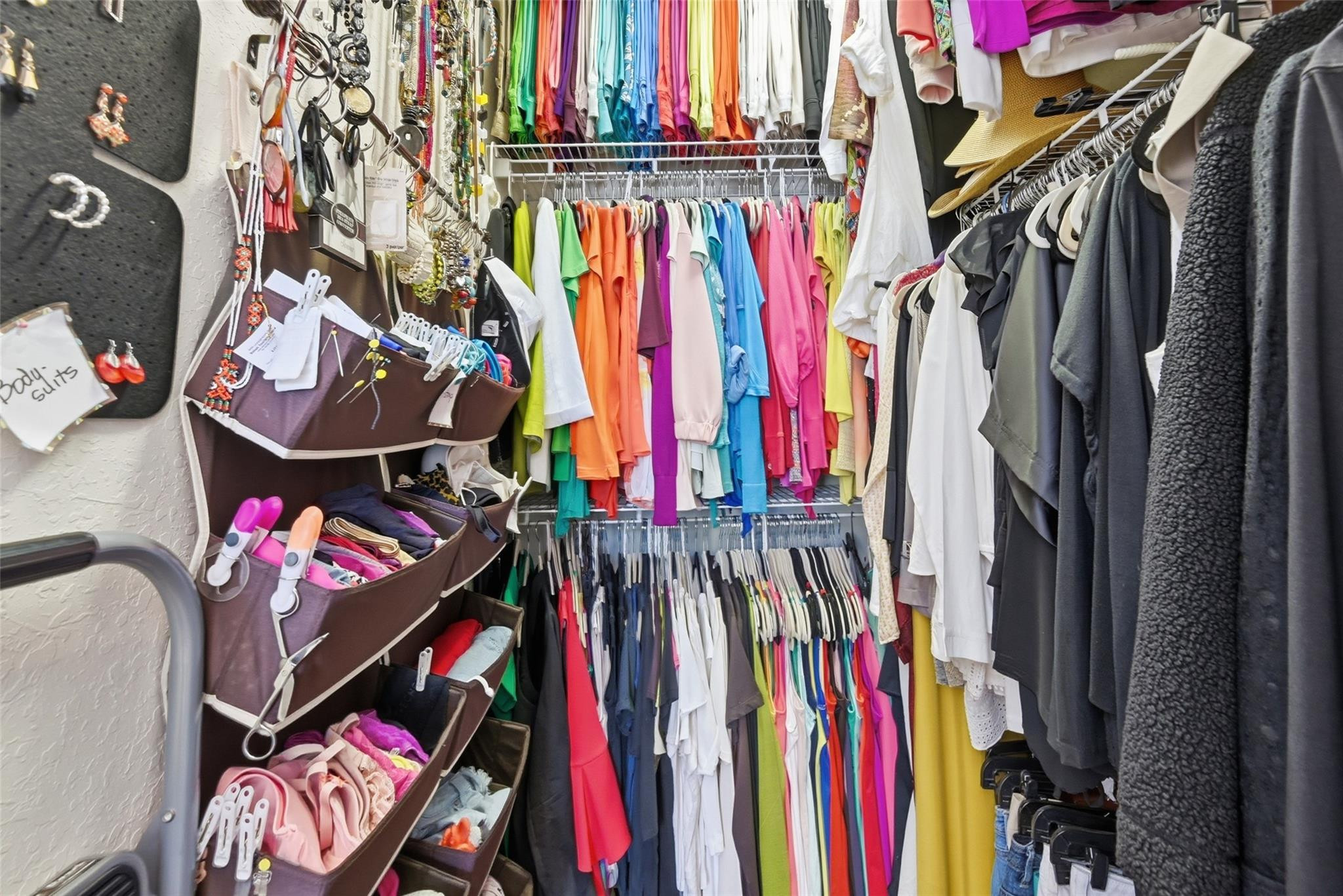 6982 Julia Gardens Drive