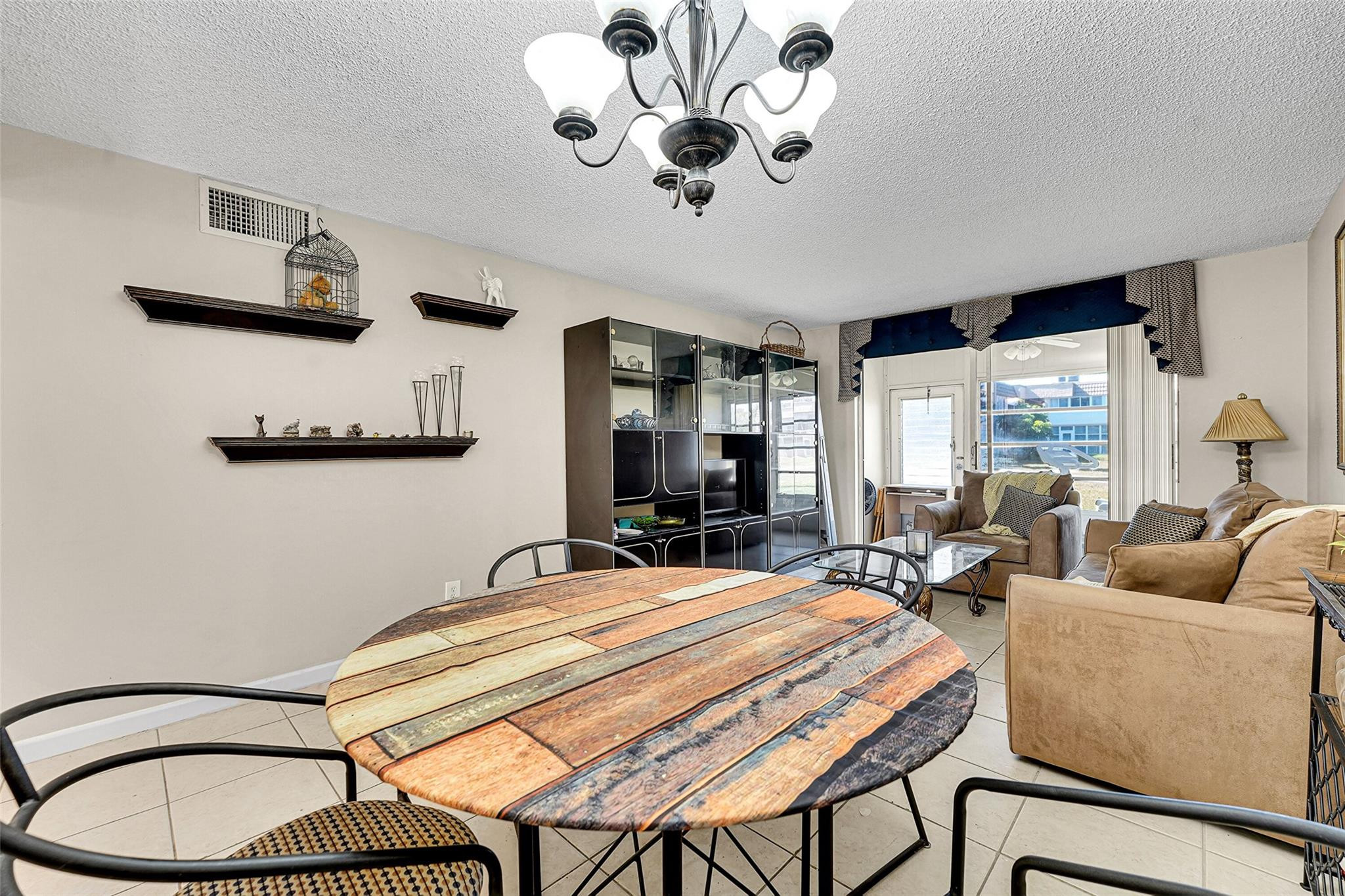 9041 Sunrise Lakes Boulevard Unit: 101