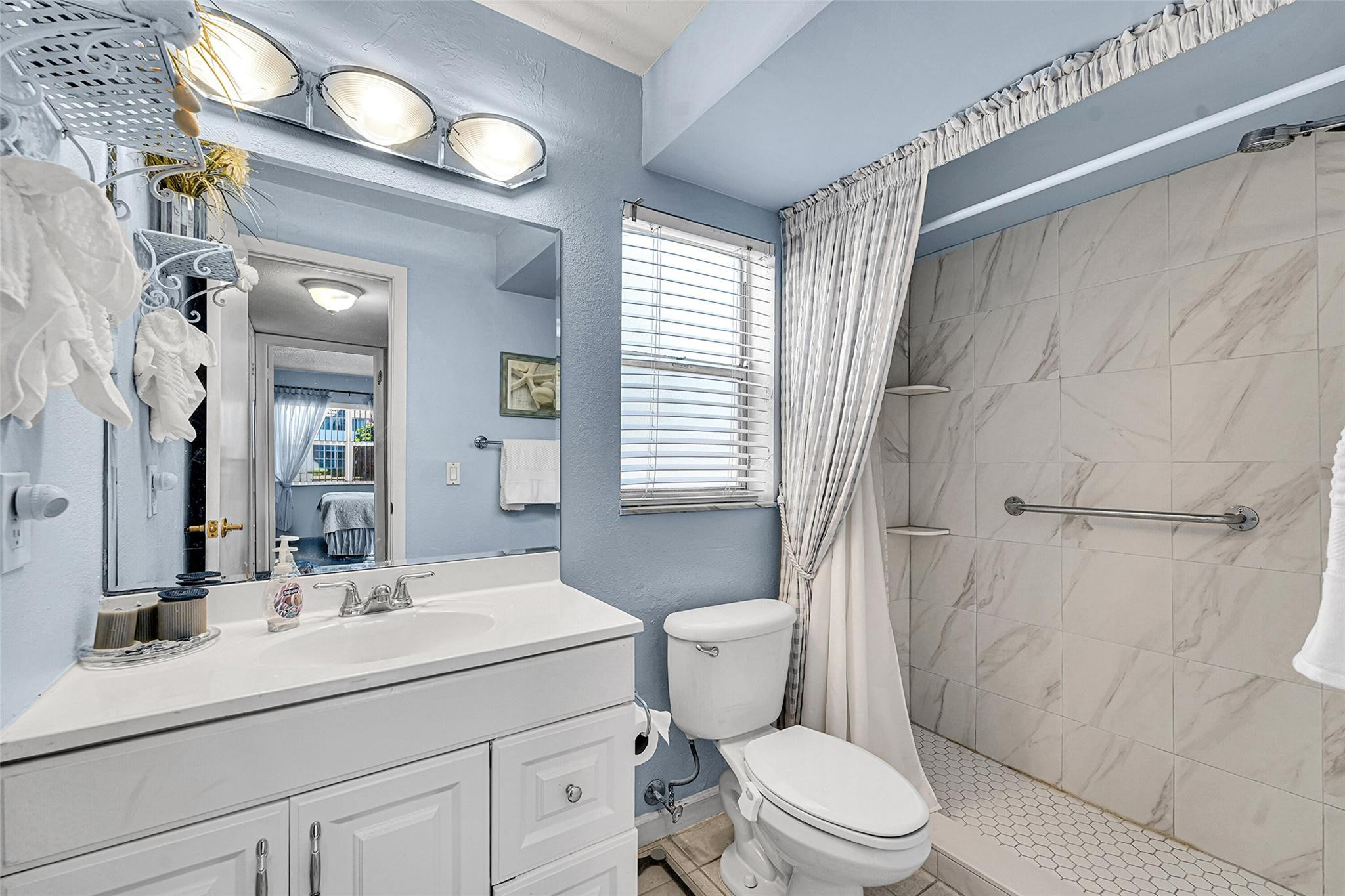 9041 Sunrise Lakes Boulevard Unit: 101