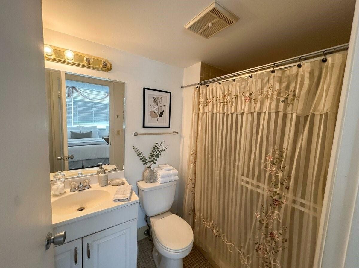 7610 NW 18th Street 305