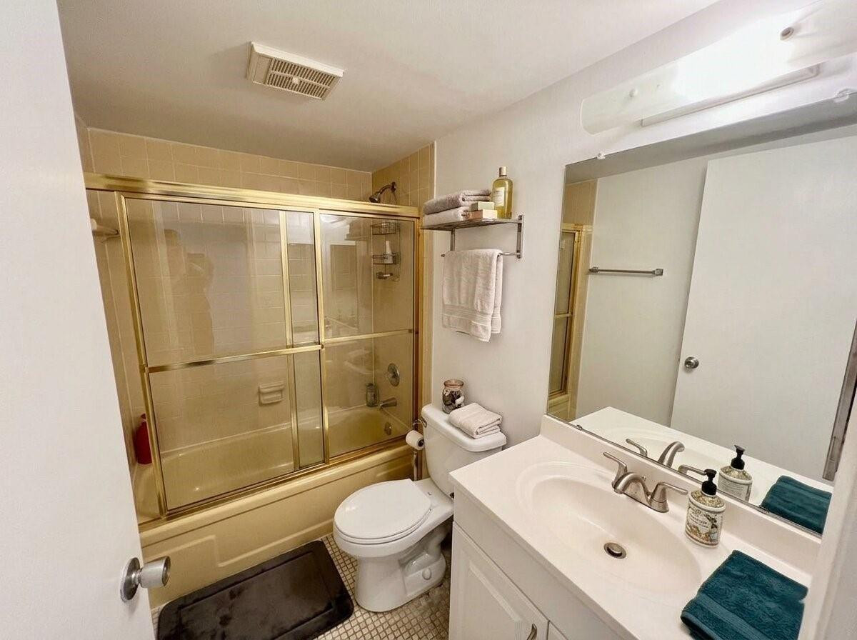 7610 NW 18th Street 305