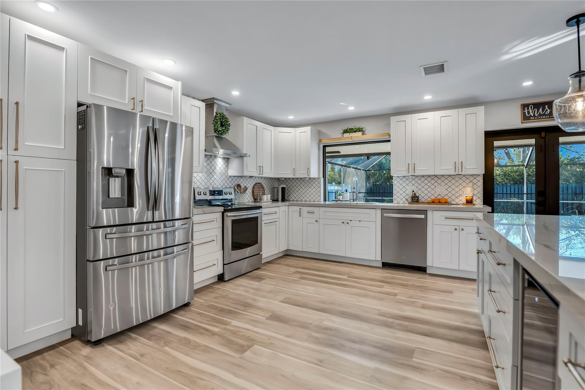 462 NW 113th Terrace