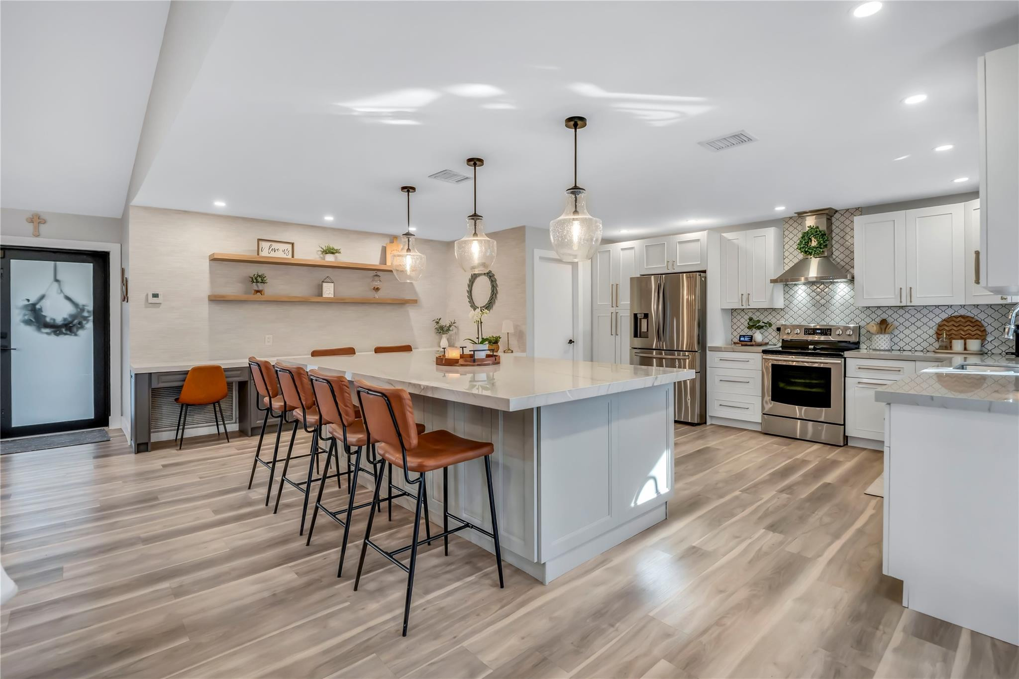 462 NW 113th Terrace