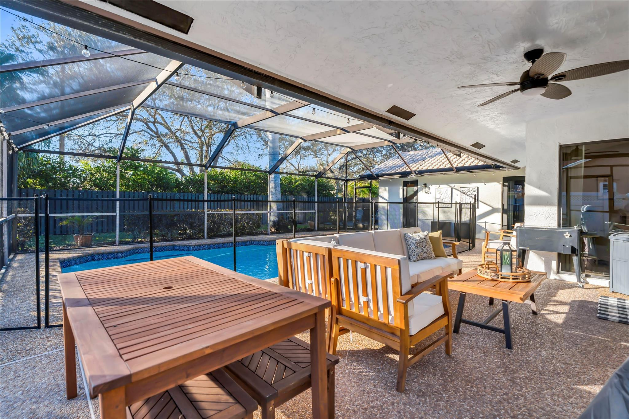 462 NW 113th Terrace