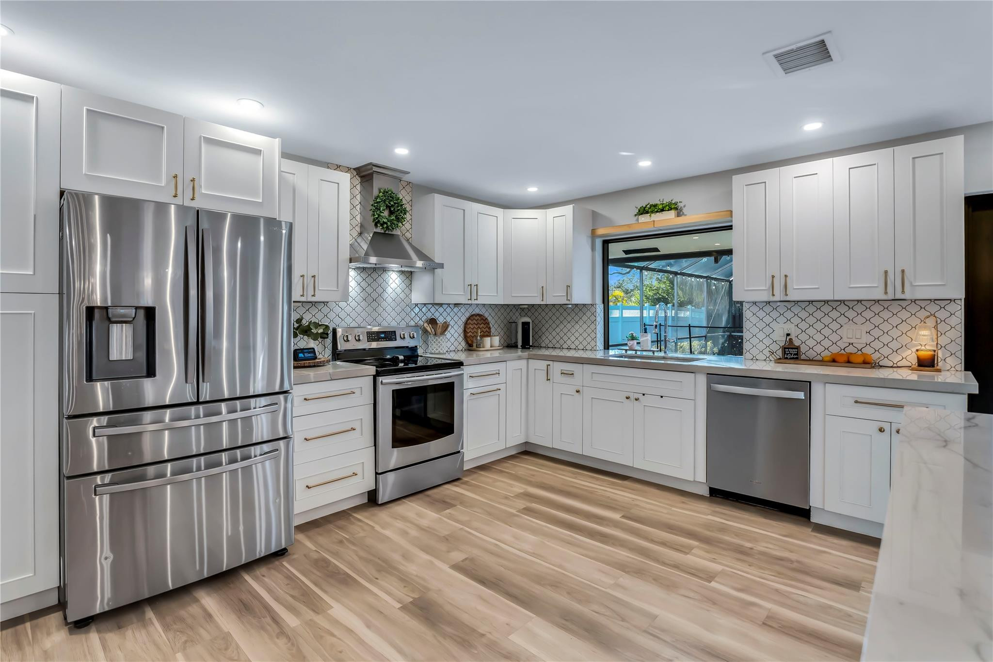 462 NW 113th Terrace