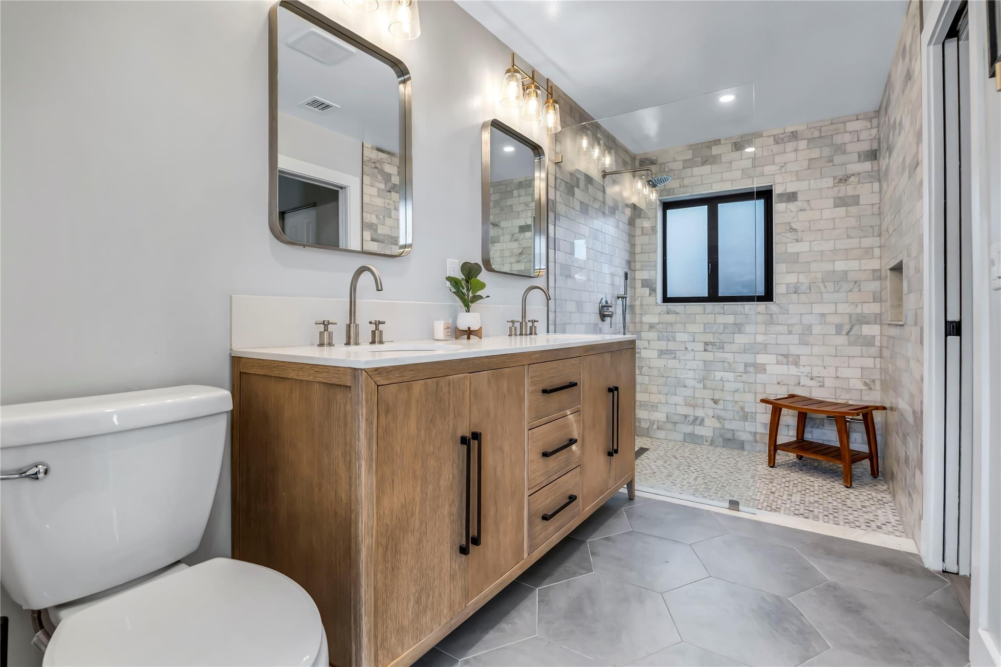 462 NW 113th Terrace