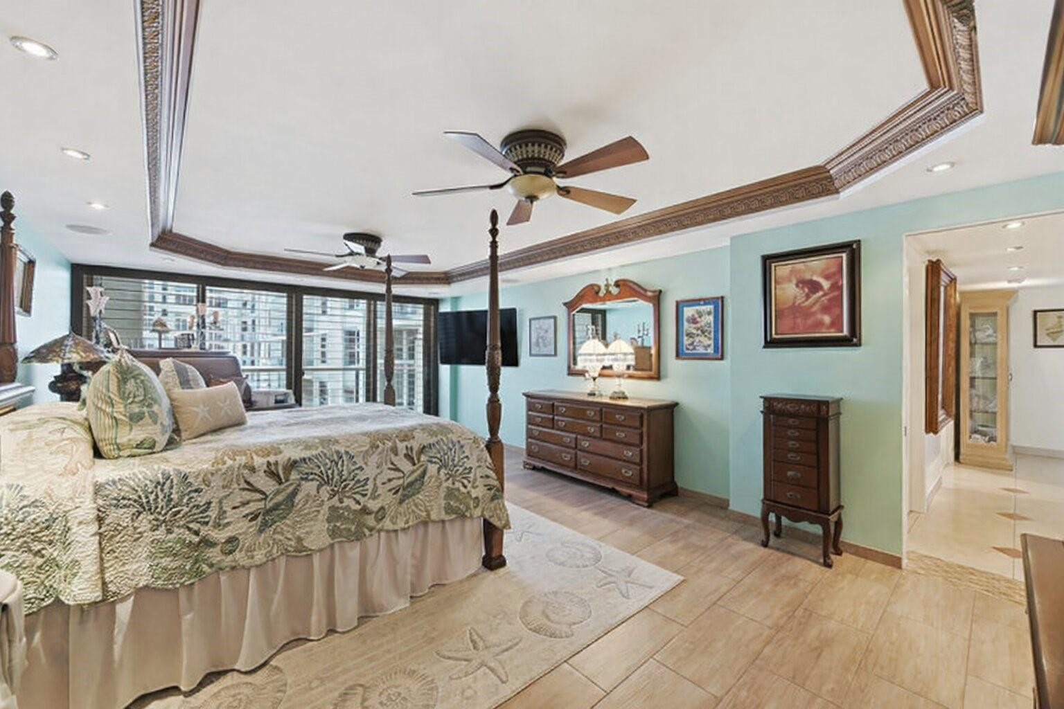 4300 N Ocean Boulevard 14G