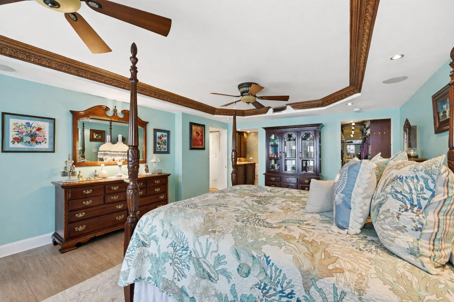 4300 N Ocean Boulevard 14G