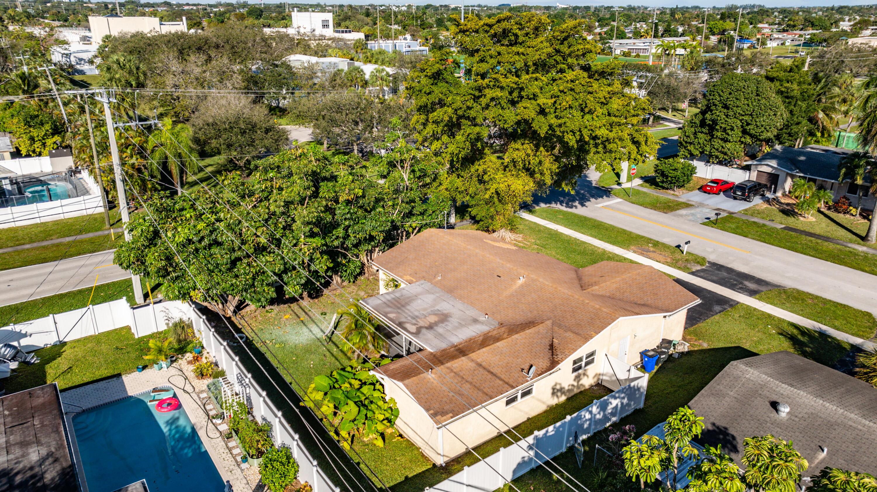 6520 NW 9th Street