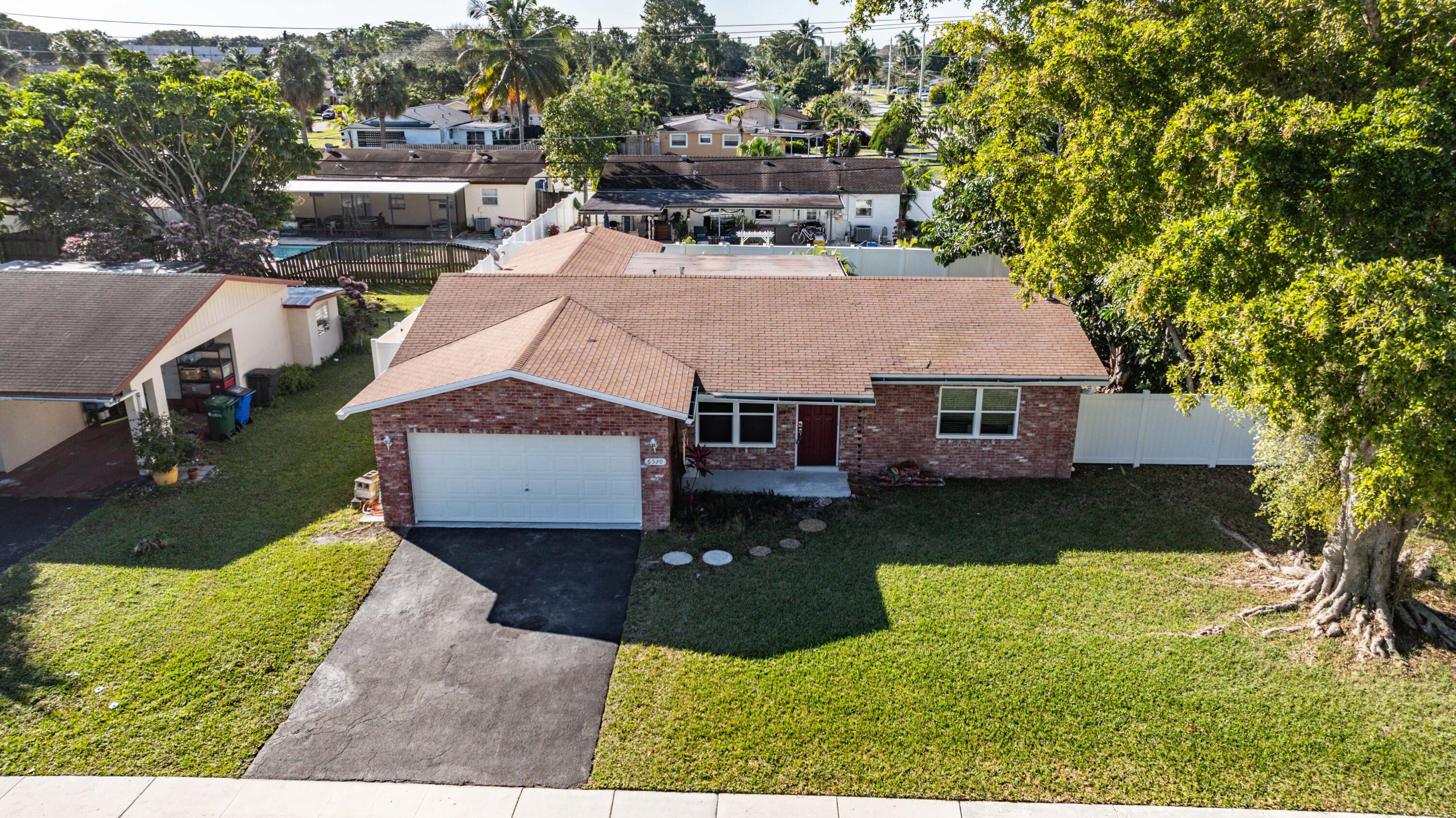 6520 NW 9th Street