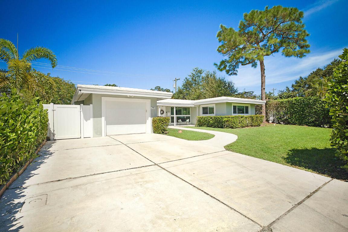711 NW 7th Drive