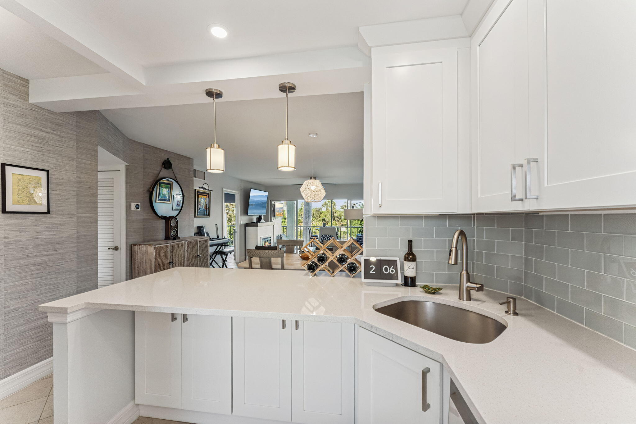 1301 E Hillsboro Boulevard 303