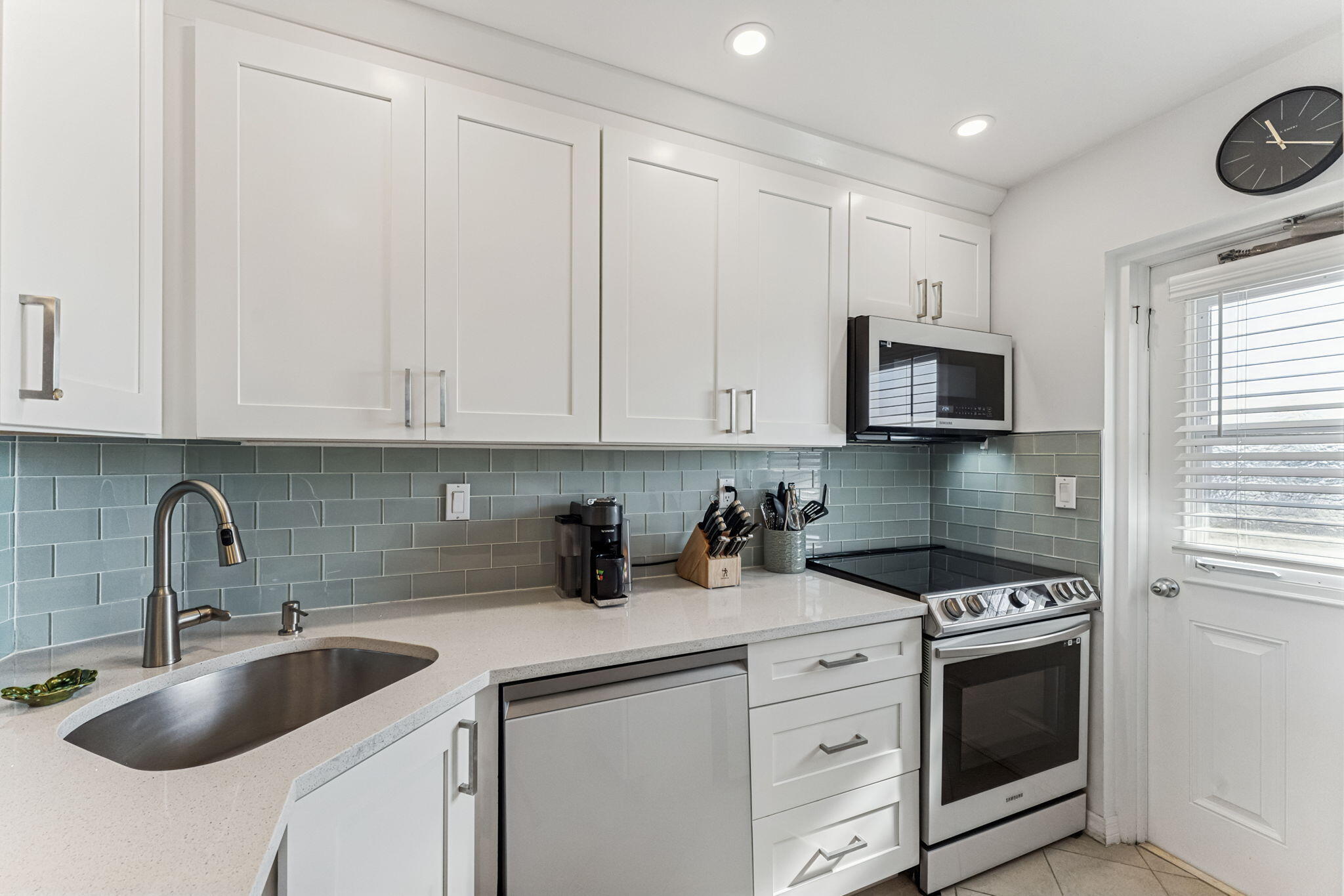 1301 E Hillsboro Boulevard 303