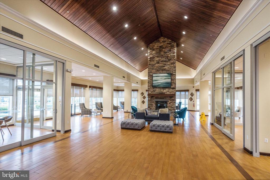 1055 LILY WAY