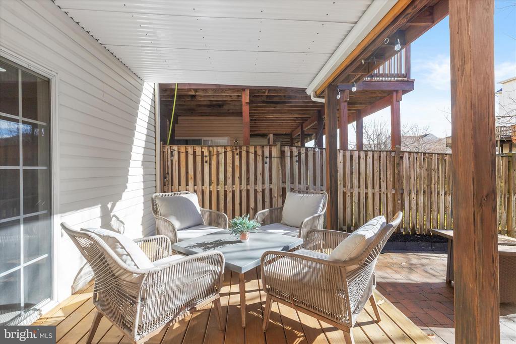 1055 LILY WAY